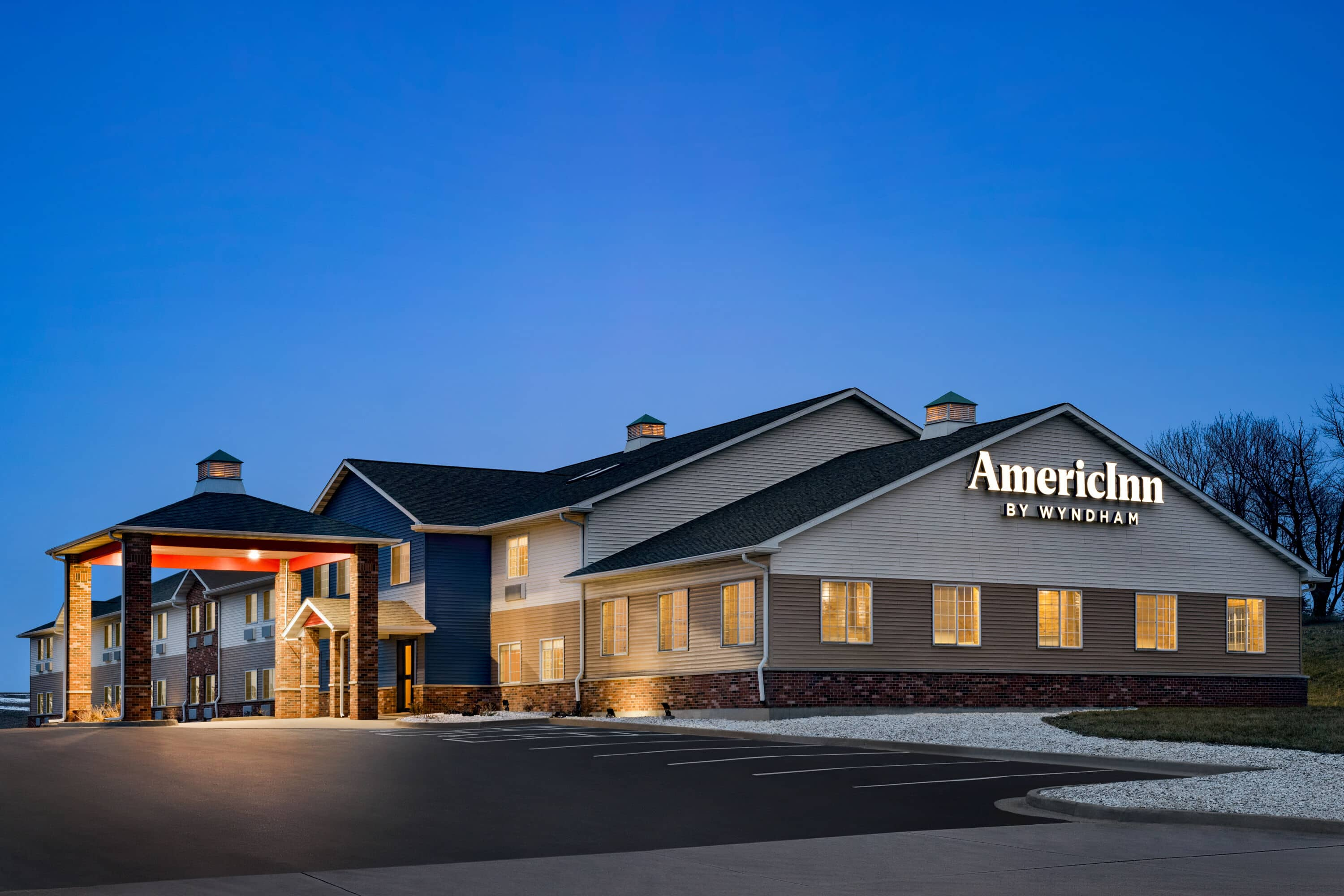 AmericInn By Wyndham Williamsburg | Williamsburg, IA Hotels