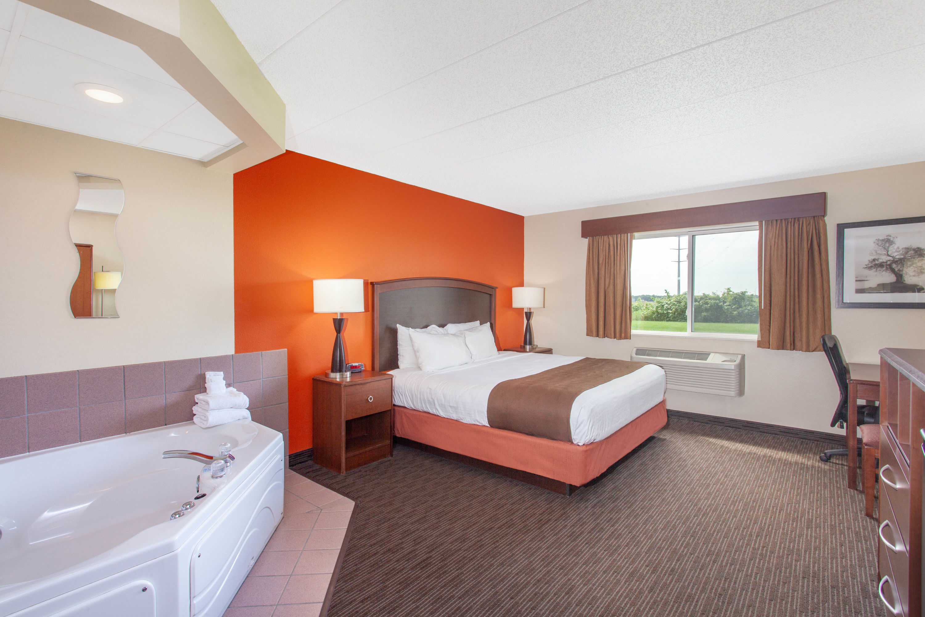Holiday Inn Express & Suites St. Cloud - St. Cloud