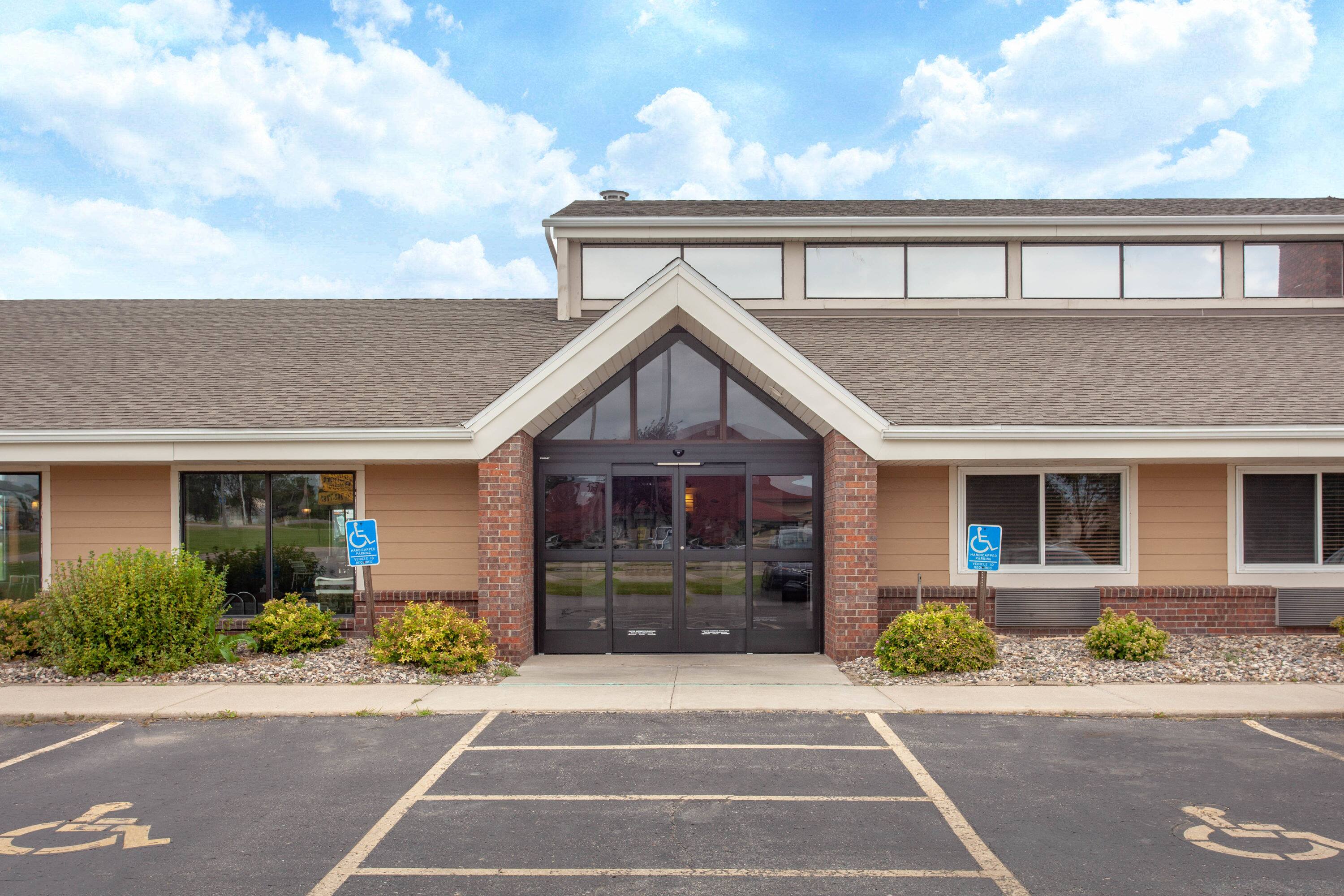 extended stay hotels in willmar mn