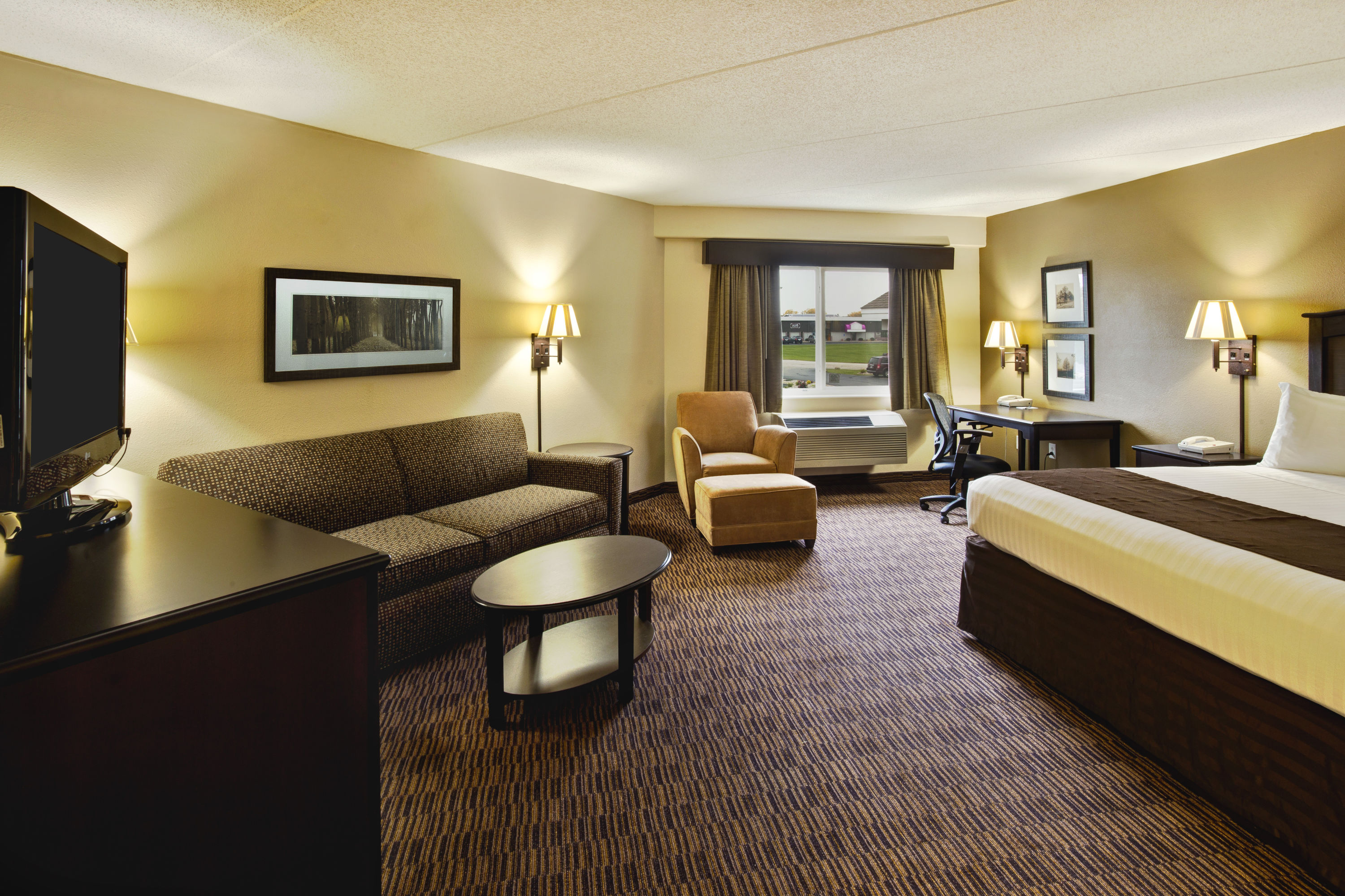 AmericInn by Wyndham Beaver Dam | Beaver Dam, WI Hotels