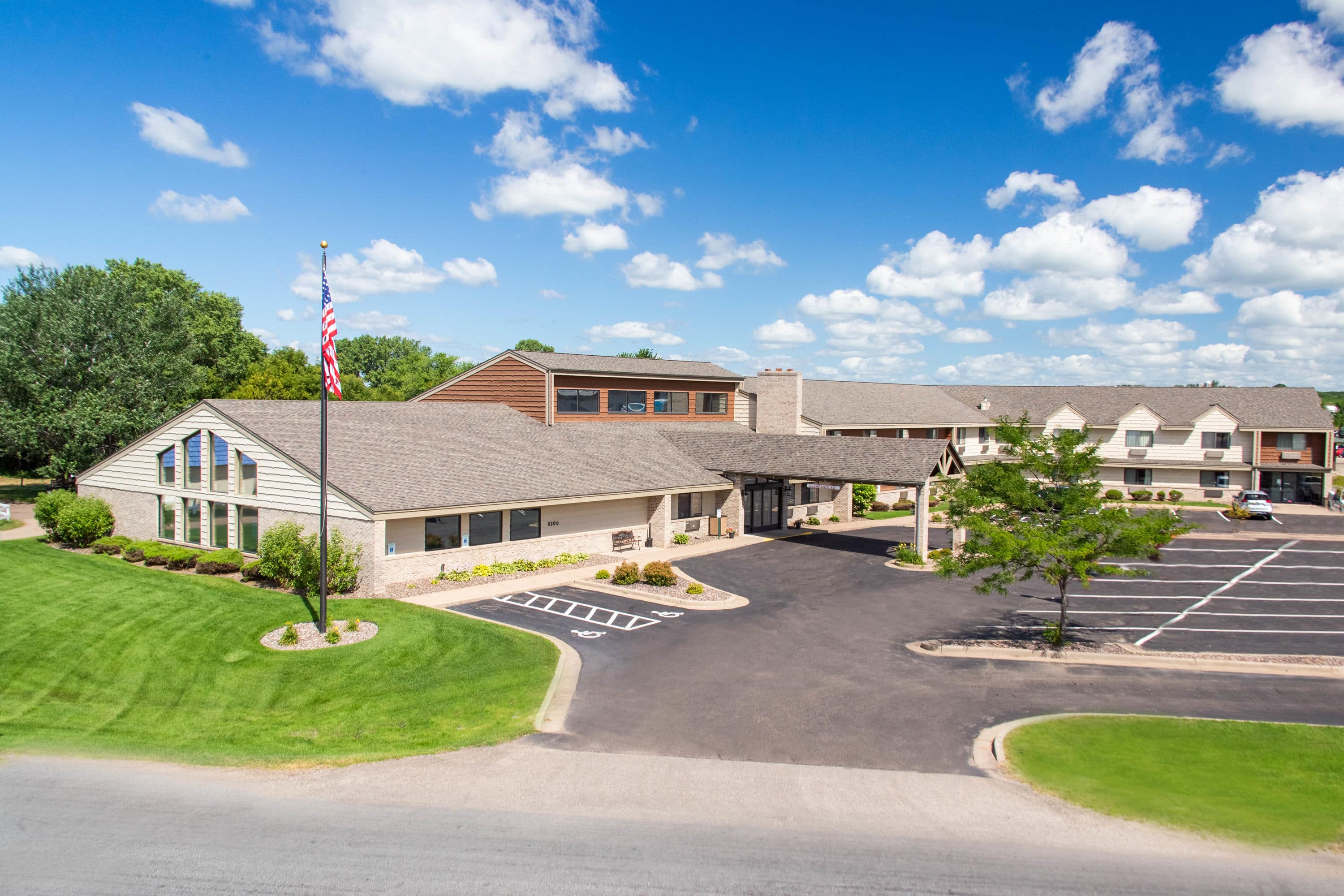 AmericInn By Wyndham Eau Claire | Eau Claire, WI Hotels