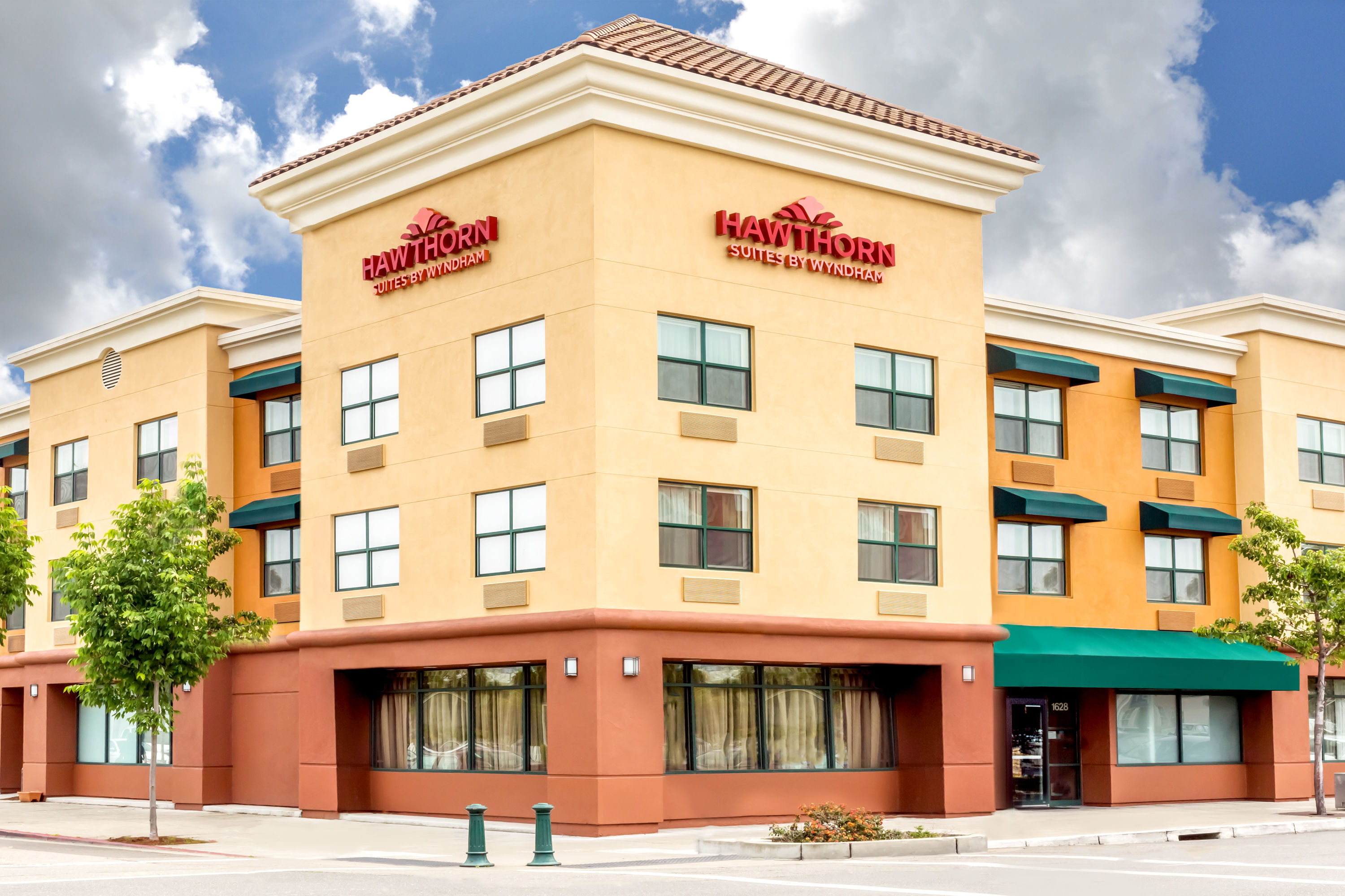 Hawthorn Suites by Wyndham Oakland/Alameda  Alameda, CA Hotels