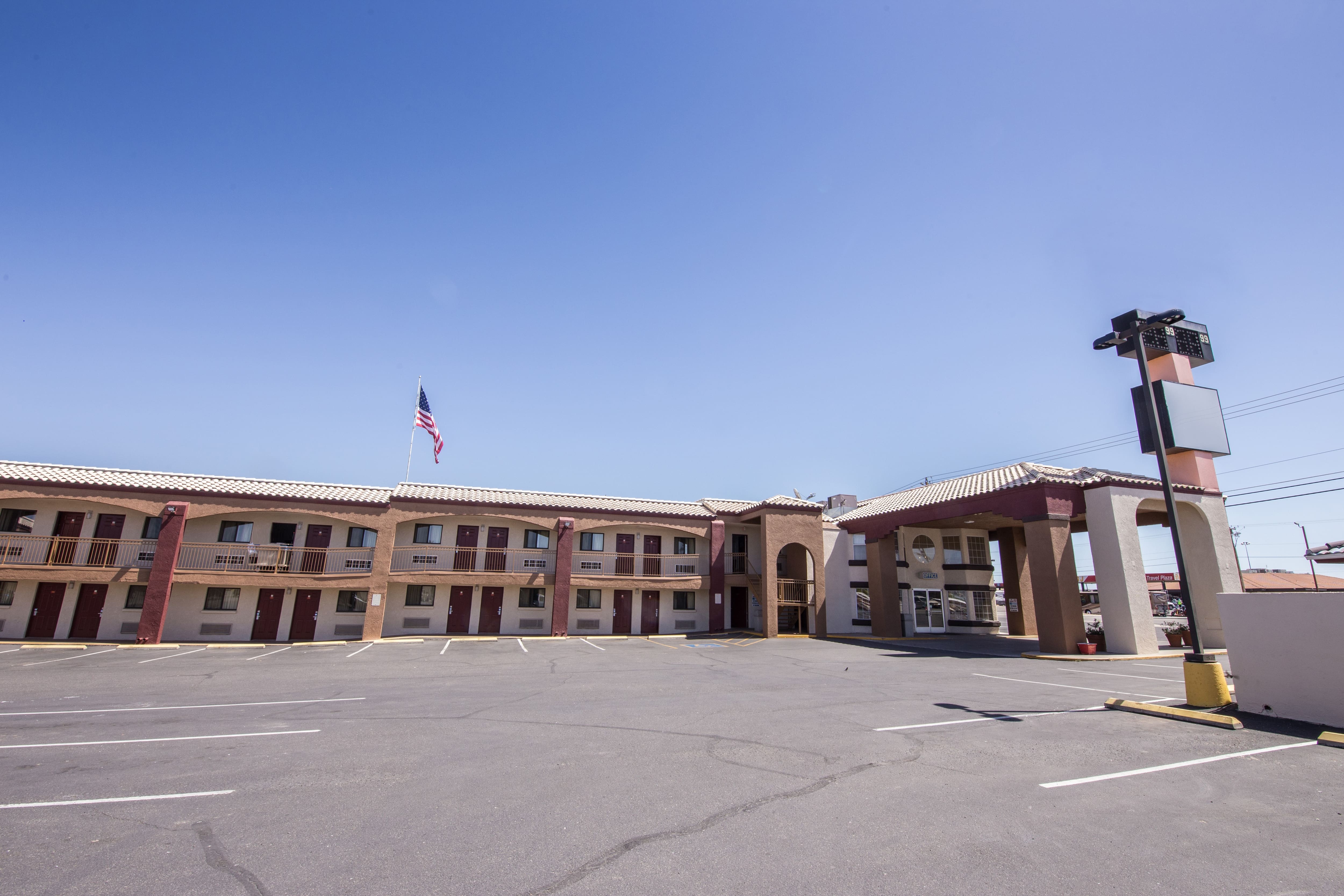 Baymont by Wyndham Kingman | Kingman, AZ Hotels