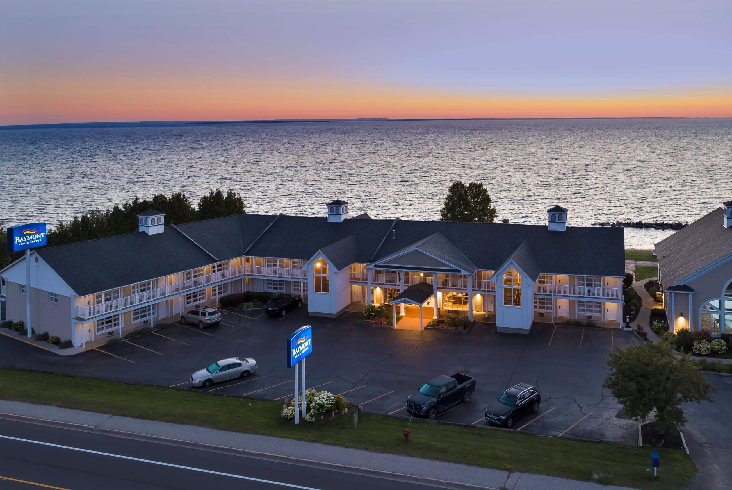 Baymont by Wyndham St. Ignace Lakefront Saint Ignace, MI Hotels