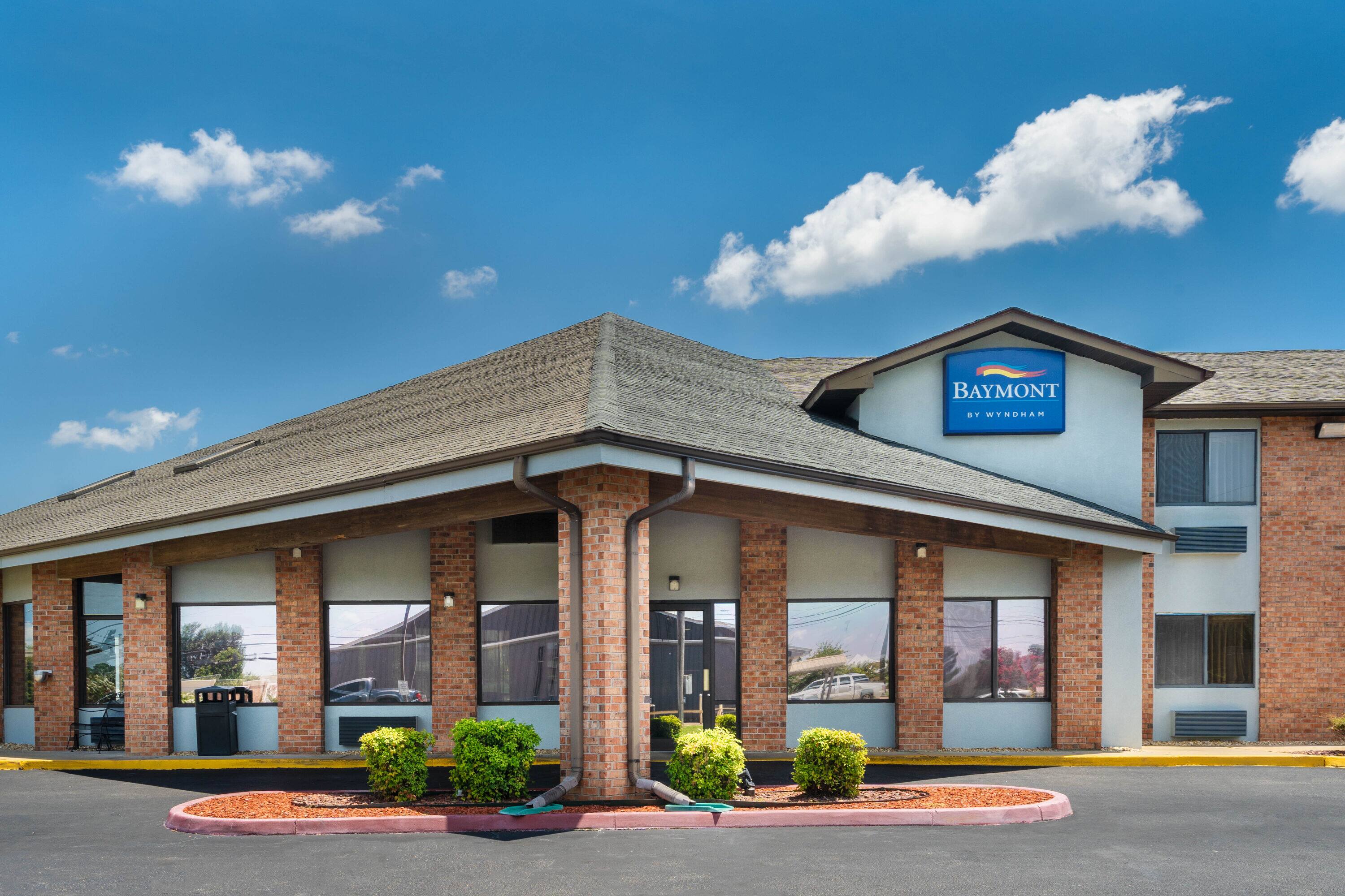 baymont-by-wyndham-tupelo-tupelo-ms-hotels