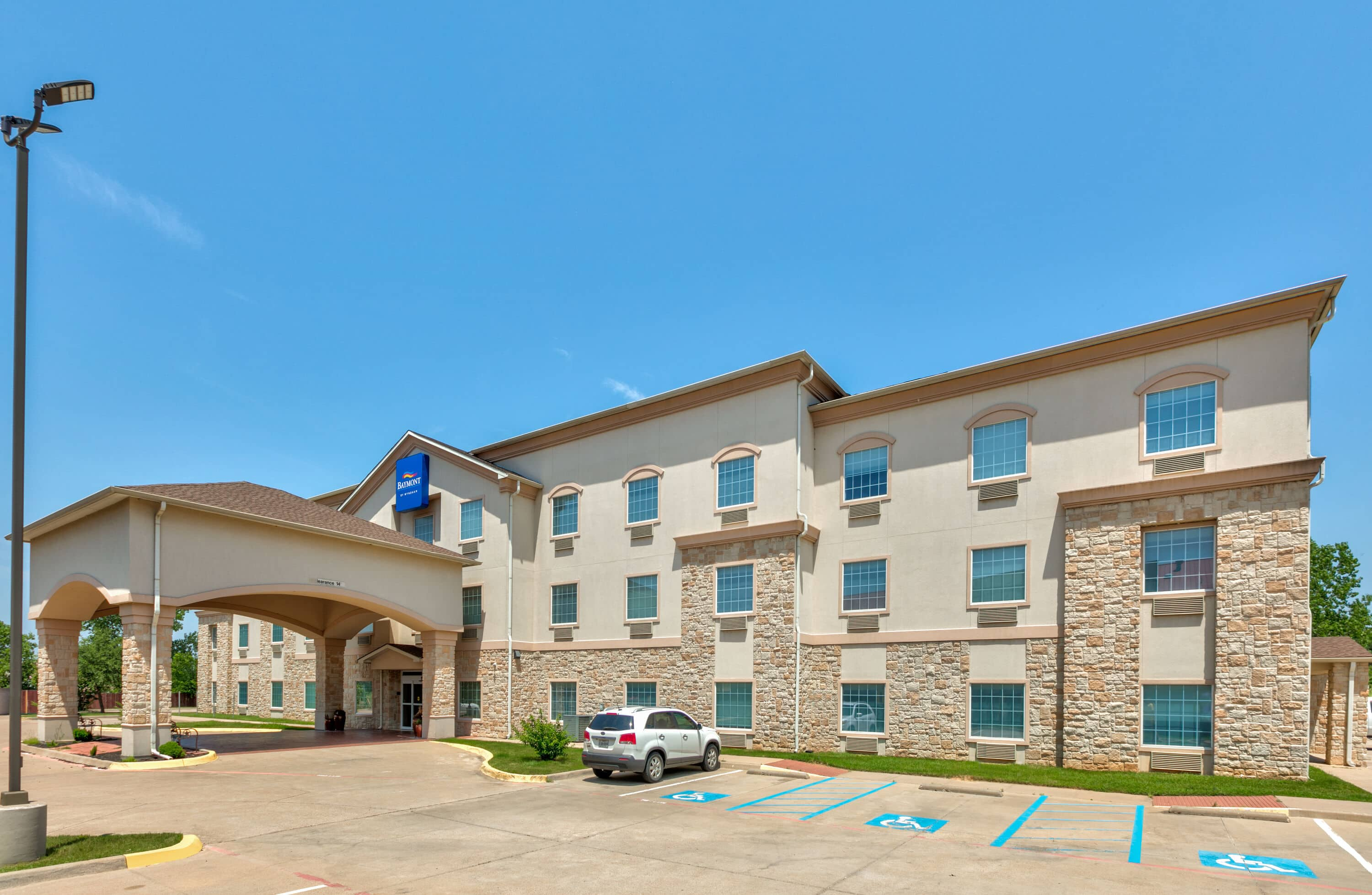 Baymont Inn Suites by Wyndham Glen Rose Glen Rose TX Hotels