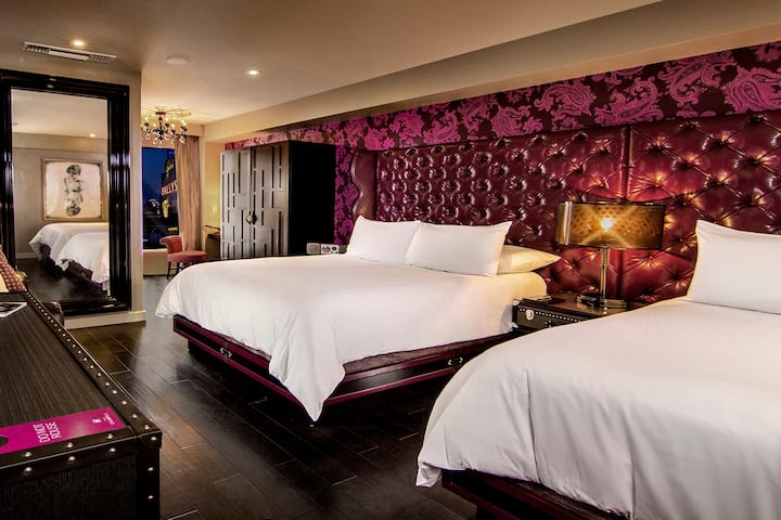 Guest room at the The Cromwell Las Vegas in Las Vegas, Nevada