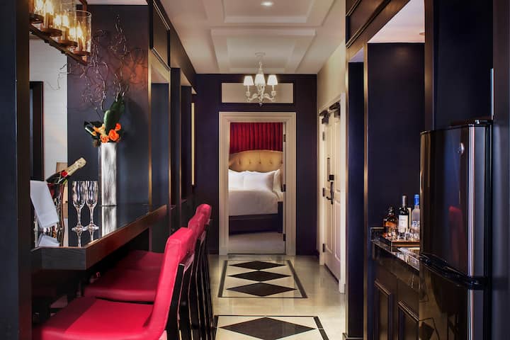 Guest room at the The Cromwell Las Vegas in Las Vegas, Nevada