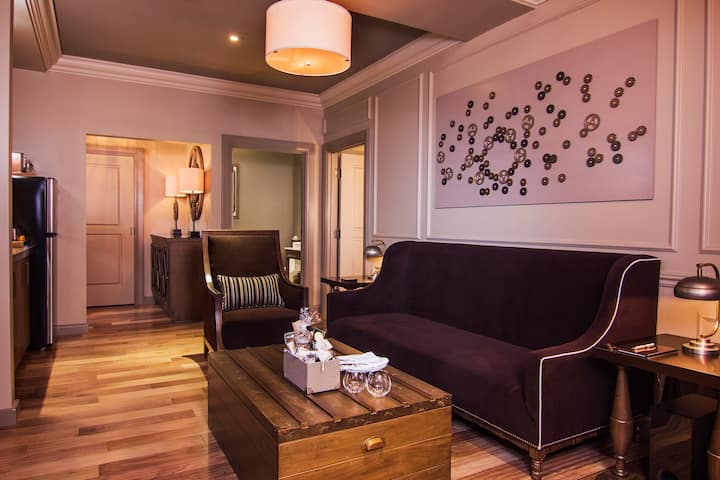 Guest room at the The Cromwell Las Vegas in Las Vegas, Nevada