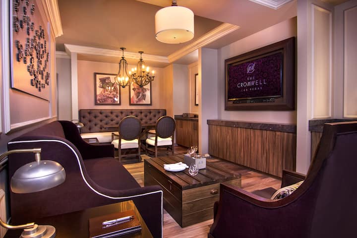 Guest room at the The Cromwell Las Vegas in Las Vegas, Nevada