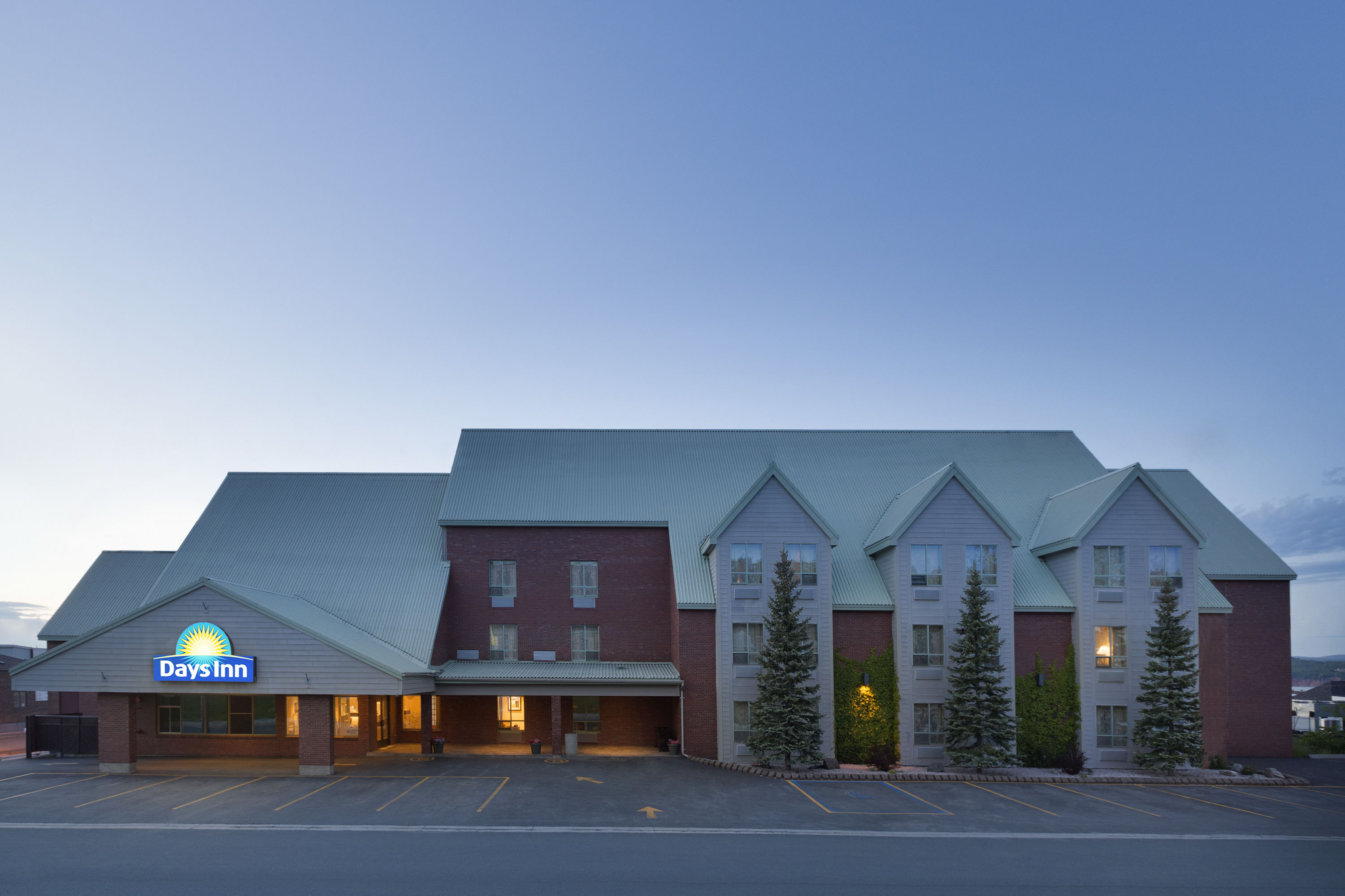 Days Inn by Wyndham Dalhousie / #CanadaDo / Best Places to Stay in Dalhousie
