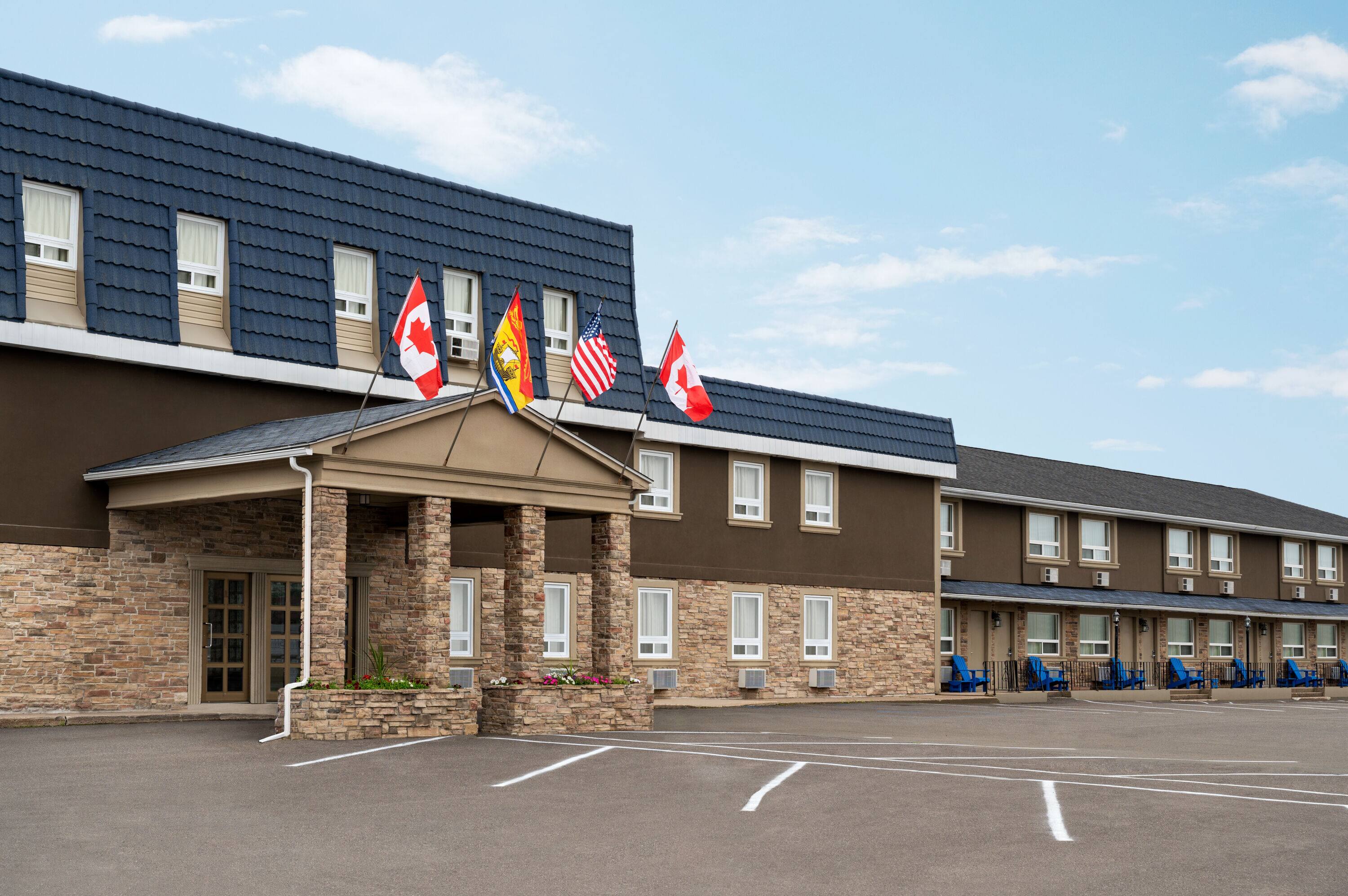 Days Inn by Wyndham Fredericton / #CanadaDo / Best Places to Stay in Fredericton