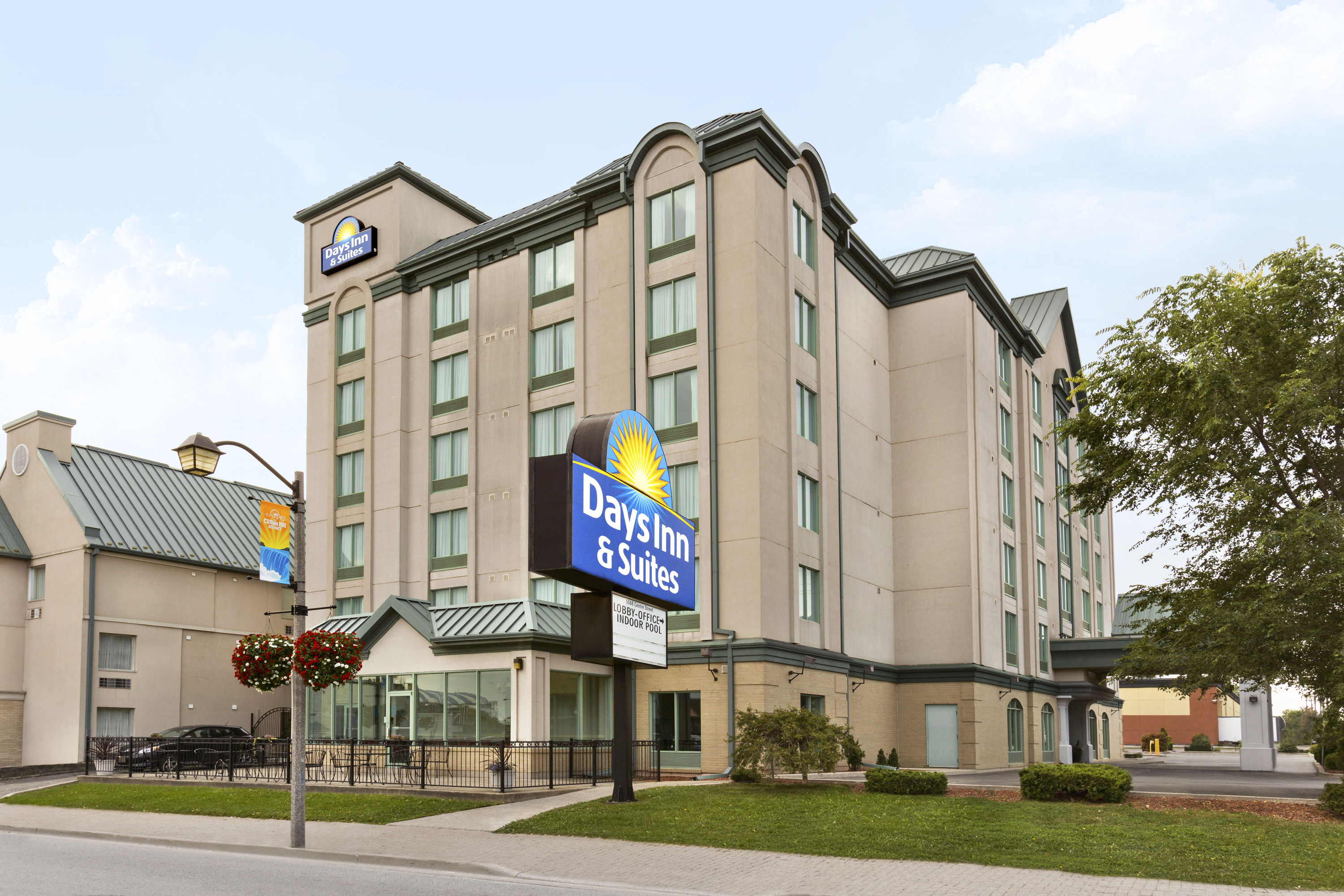 Days Inn by Wyndham Niagara Falls Centre St. By the Falls | Niagara