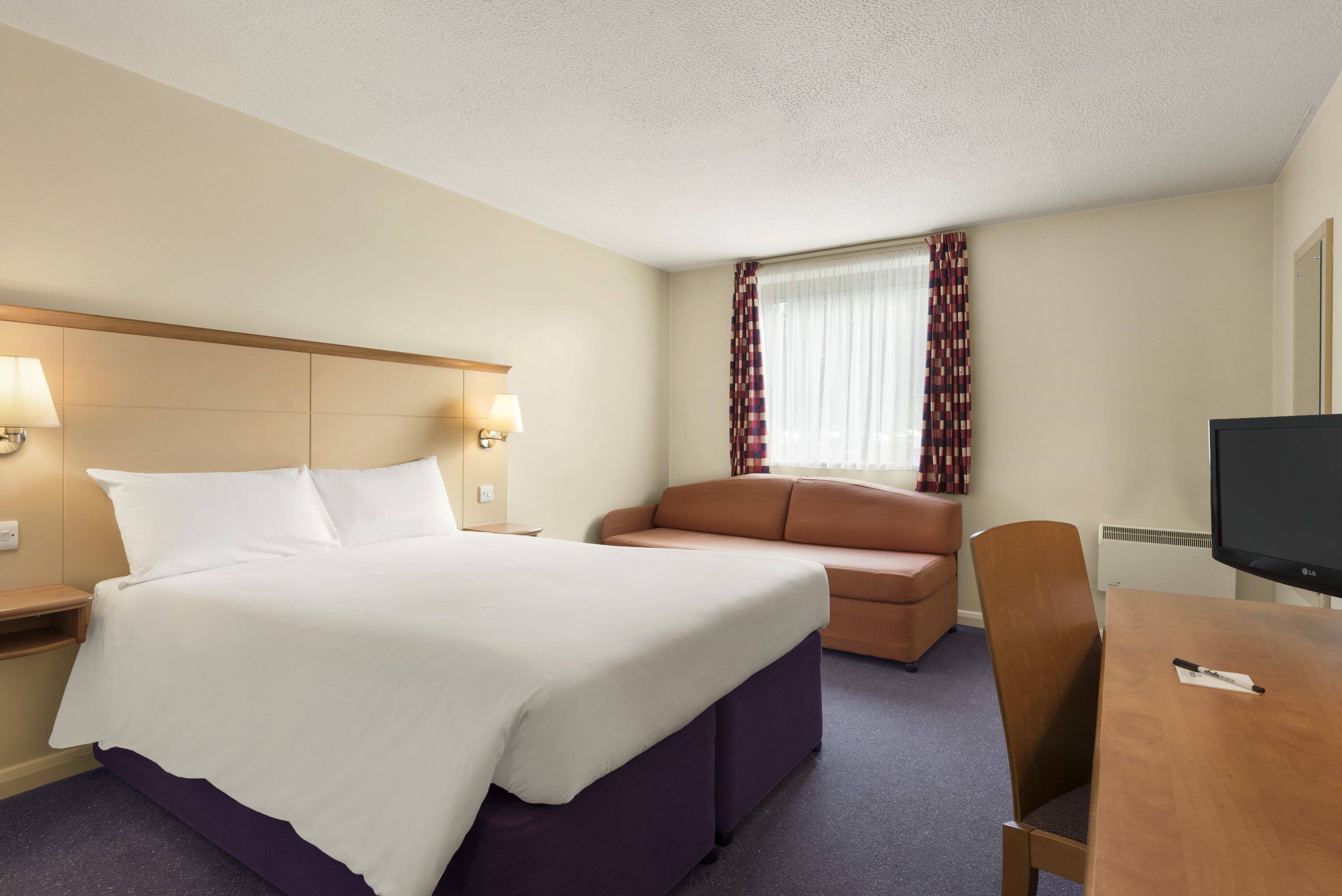 Promo [60% Off] Days Inn Cannock Norton Canes United Kingdom | Treasure