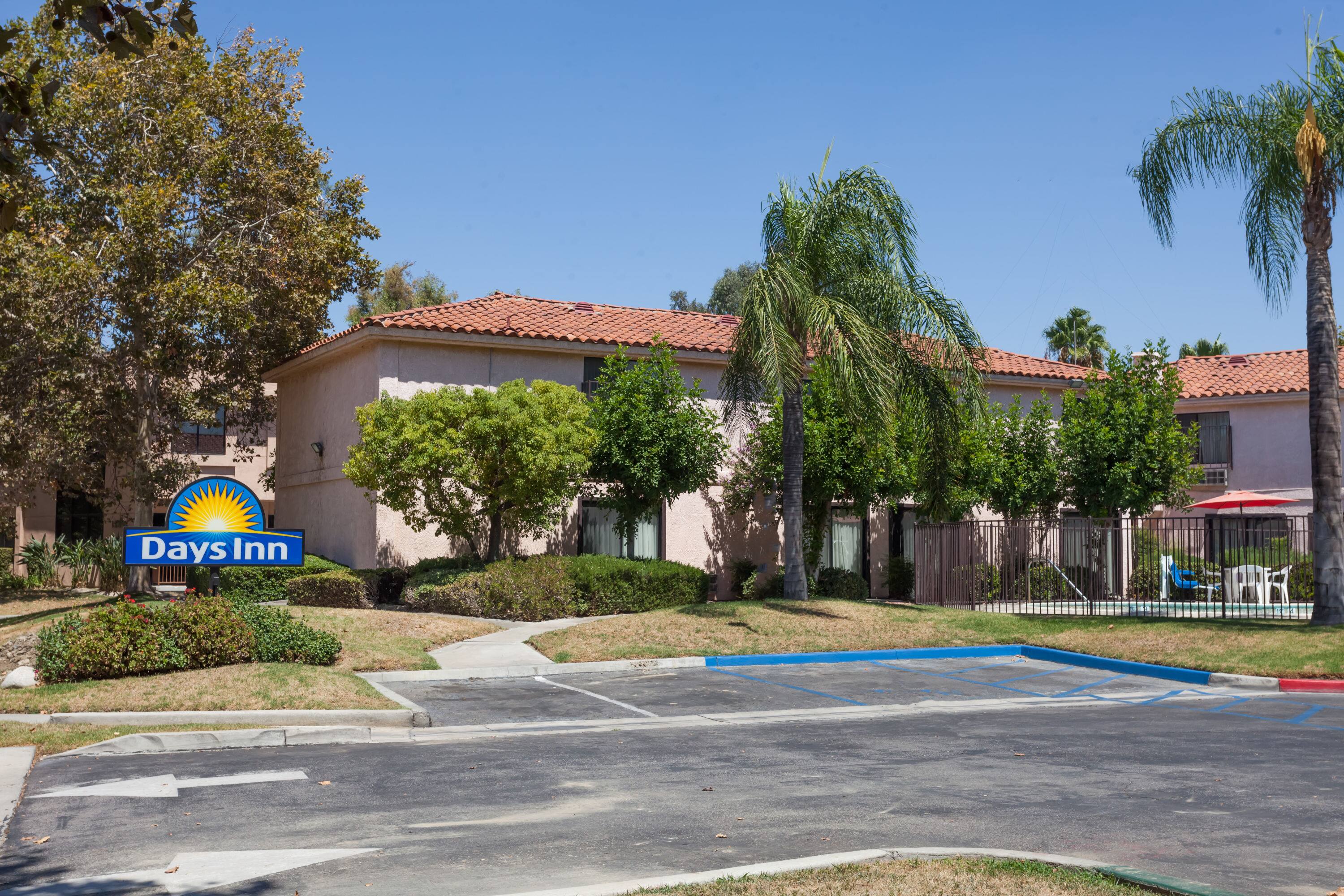 Days Inn By Wyndham San Bernardino Redlands San Bernardino Ca