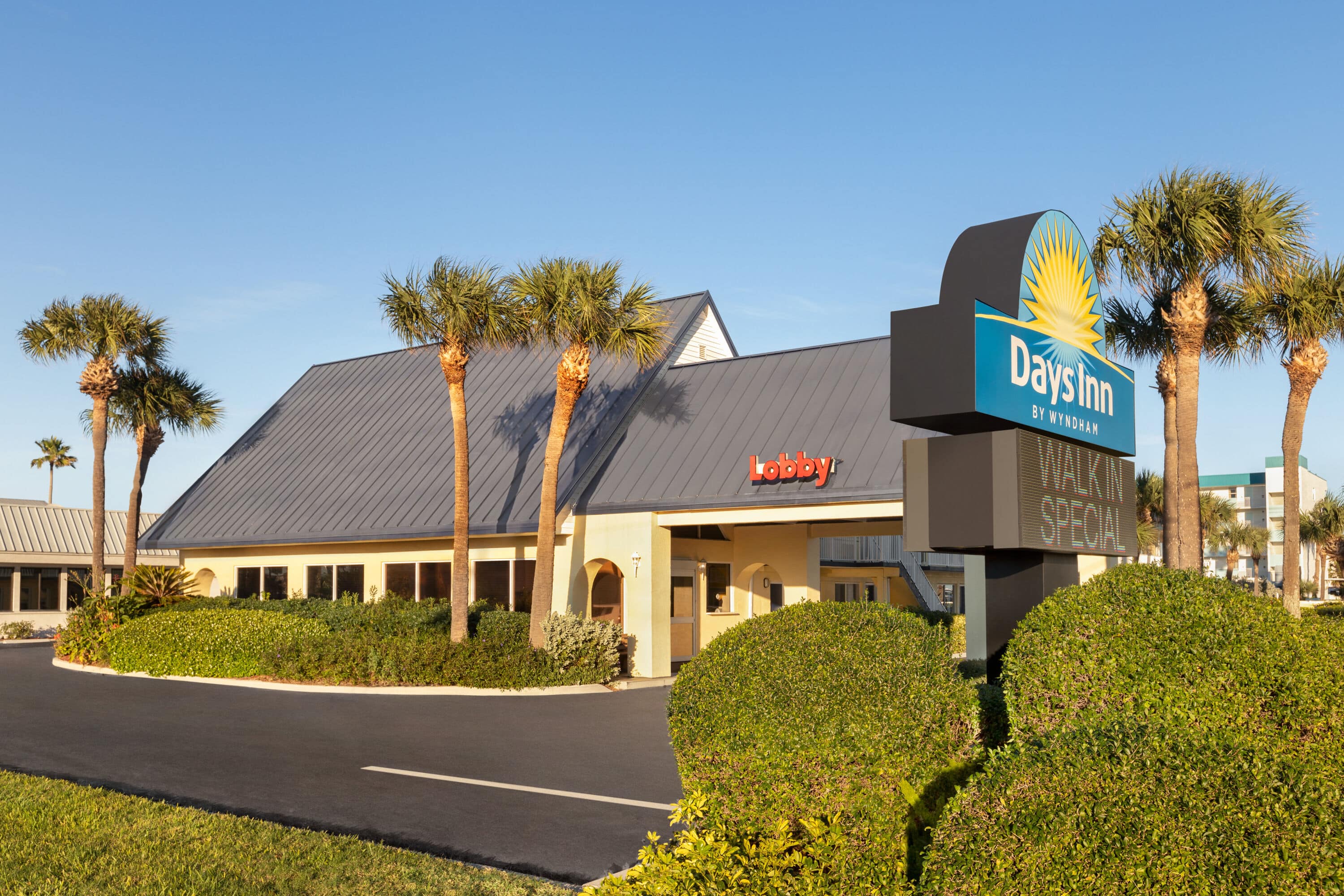 Days Inn By Wyndham Cocoa Beach Port Canaveral Cocoa Beach FL Hotels   13295 Exterior View 1 