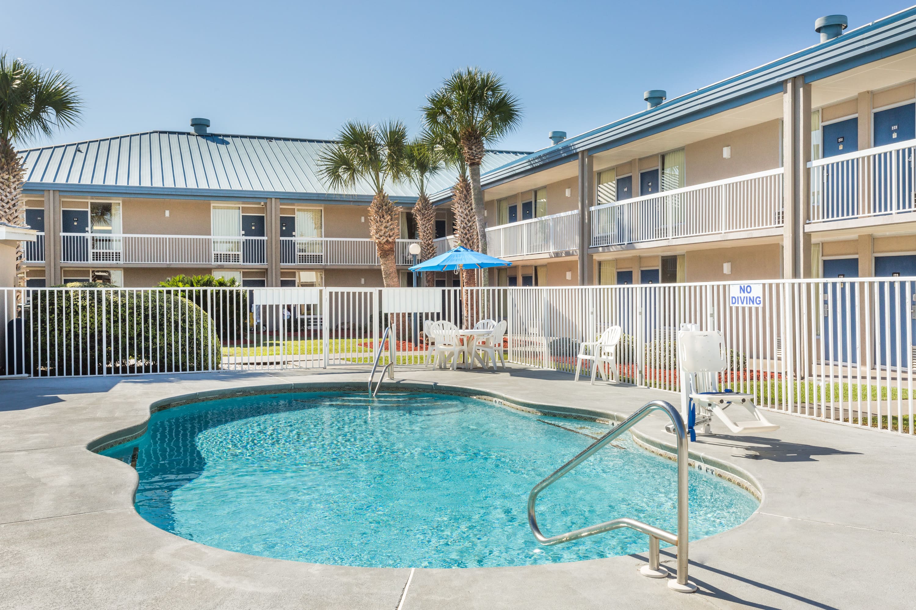 hotels in adel ga near i-75