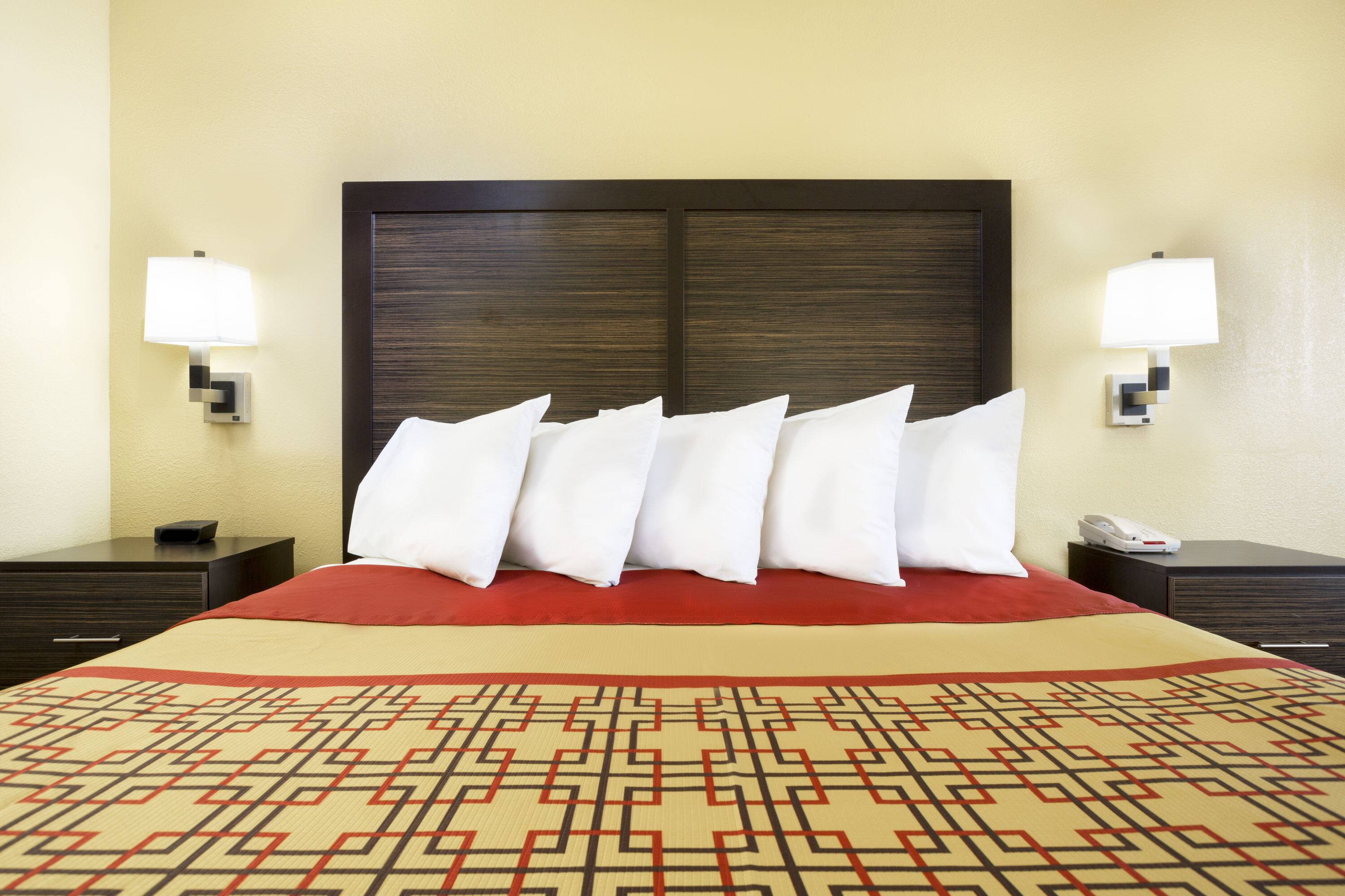 Days Inn By Wyndham Columbus North Fort Benning Columbus - 