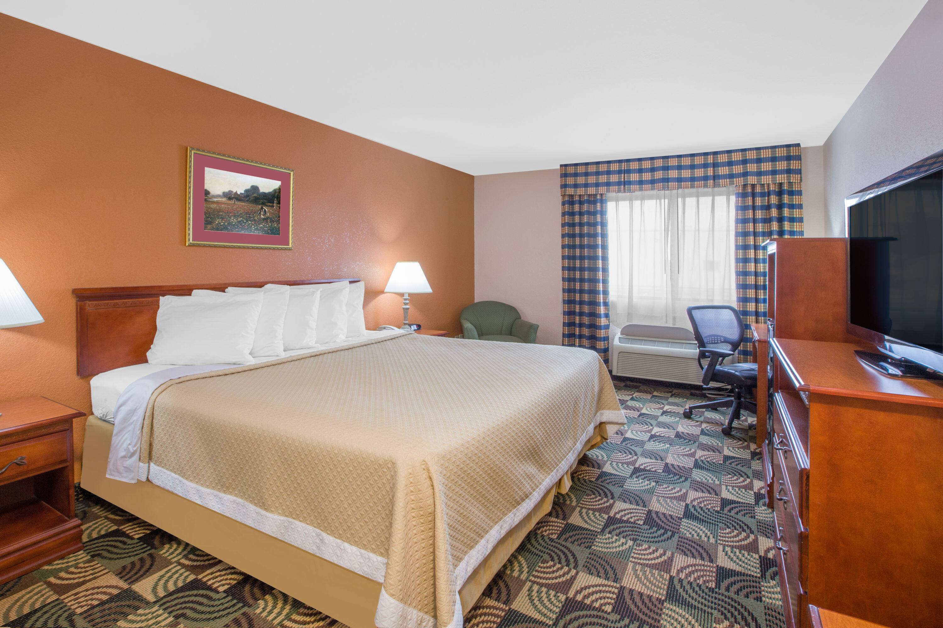 Days Inn By Wyndham Hillsdale Hillsdale Mi Hotels - 