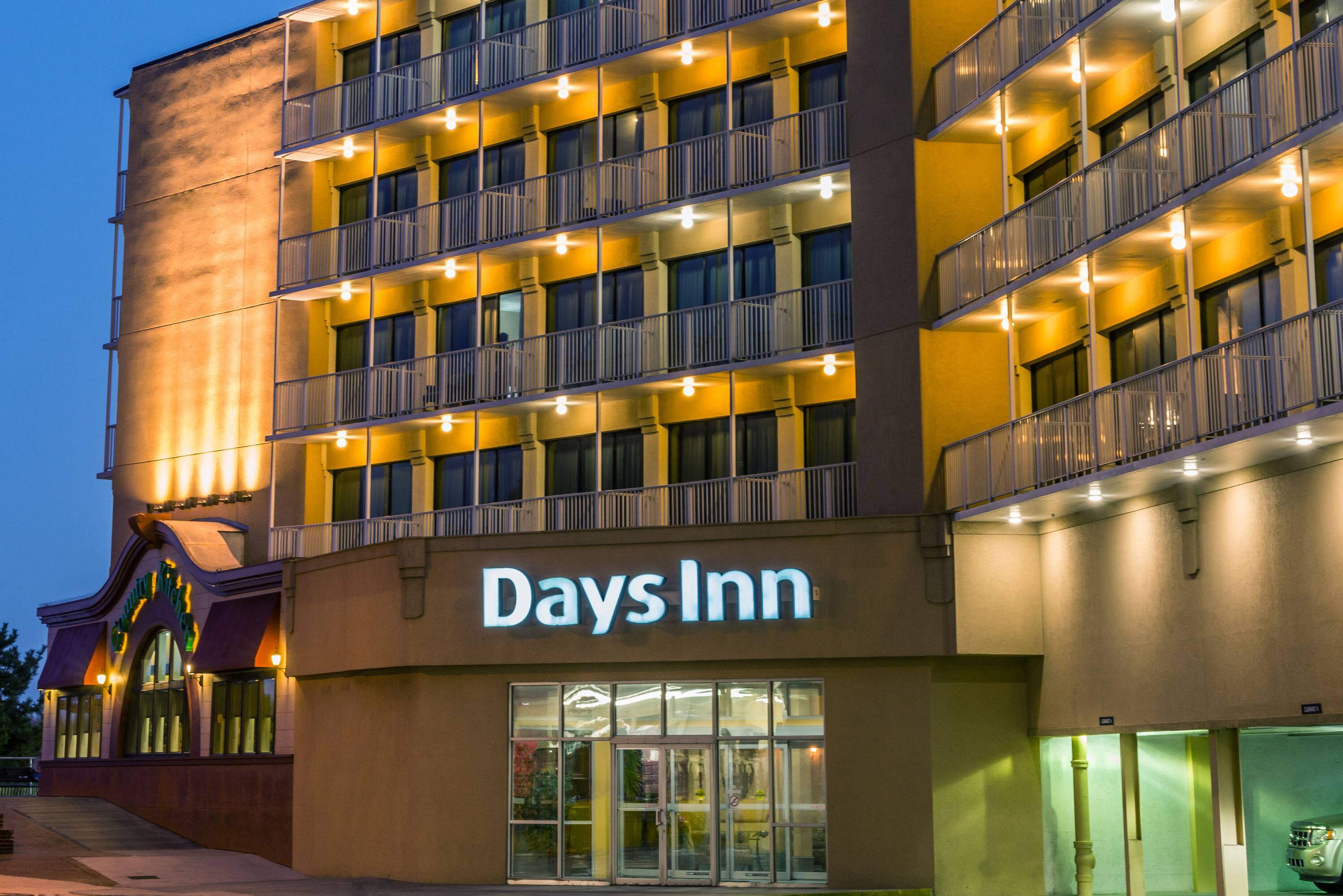 Days Inn By Wyndham Atlantic City Oceanfront Boardwalk - 