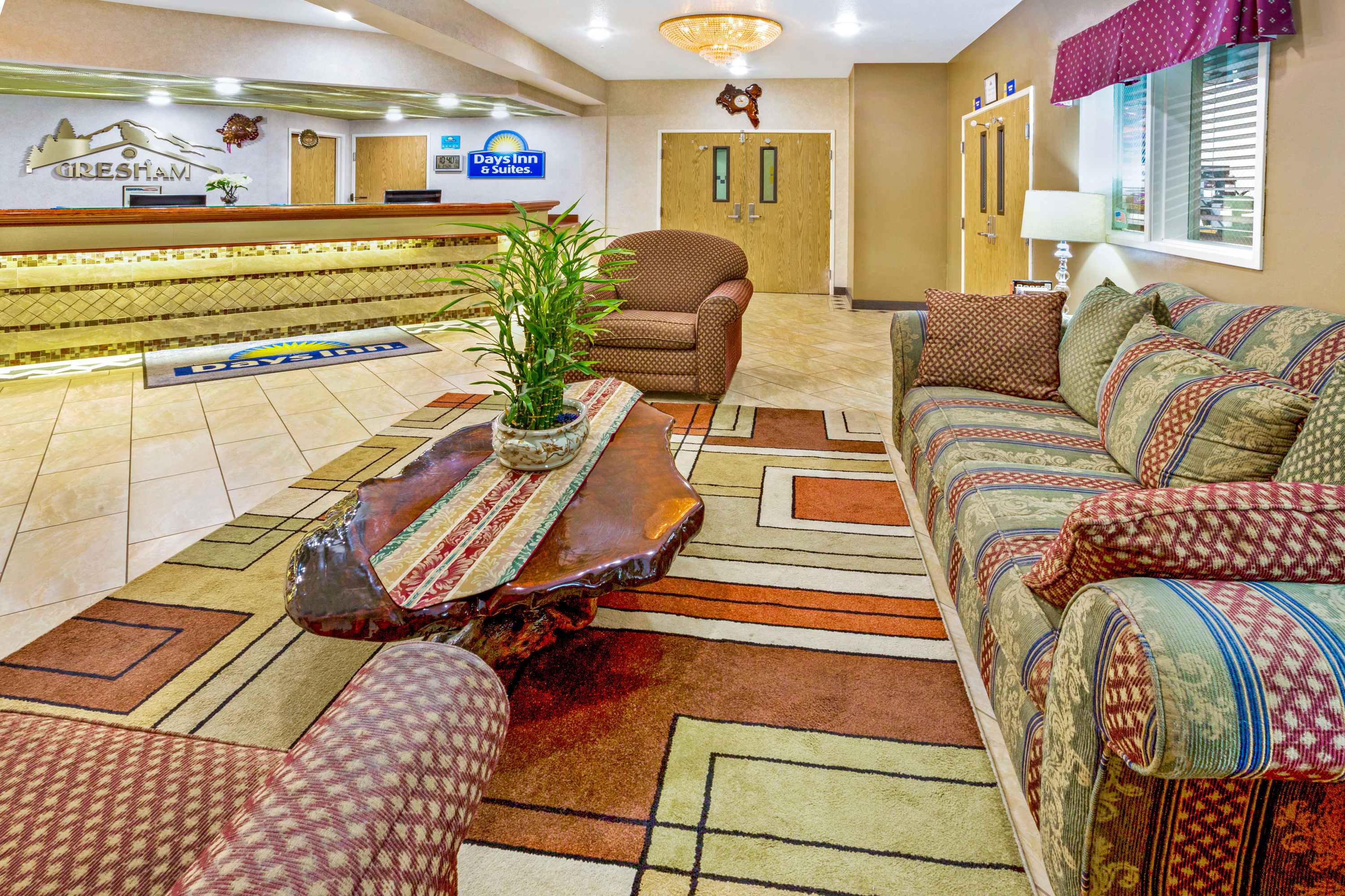 Days Inn & Suites by Wyndham Gresham | Gresham, OR Hotels