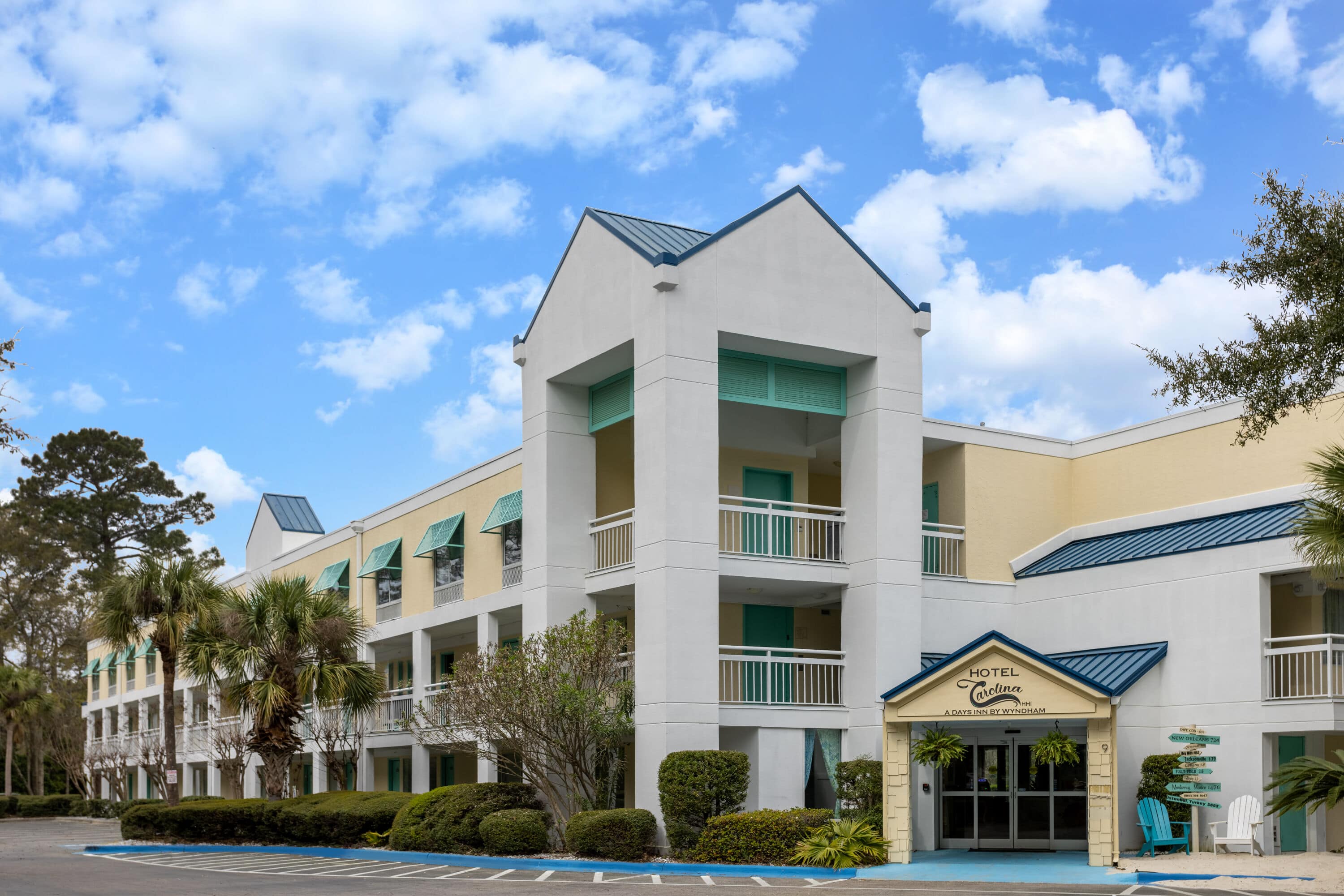 Hotel Carolina A Days Inn by Wyndham, Hilton Head Island🐇 Conheça a ...