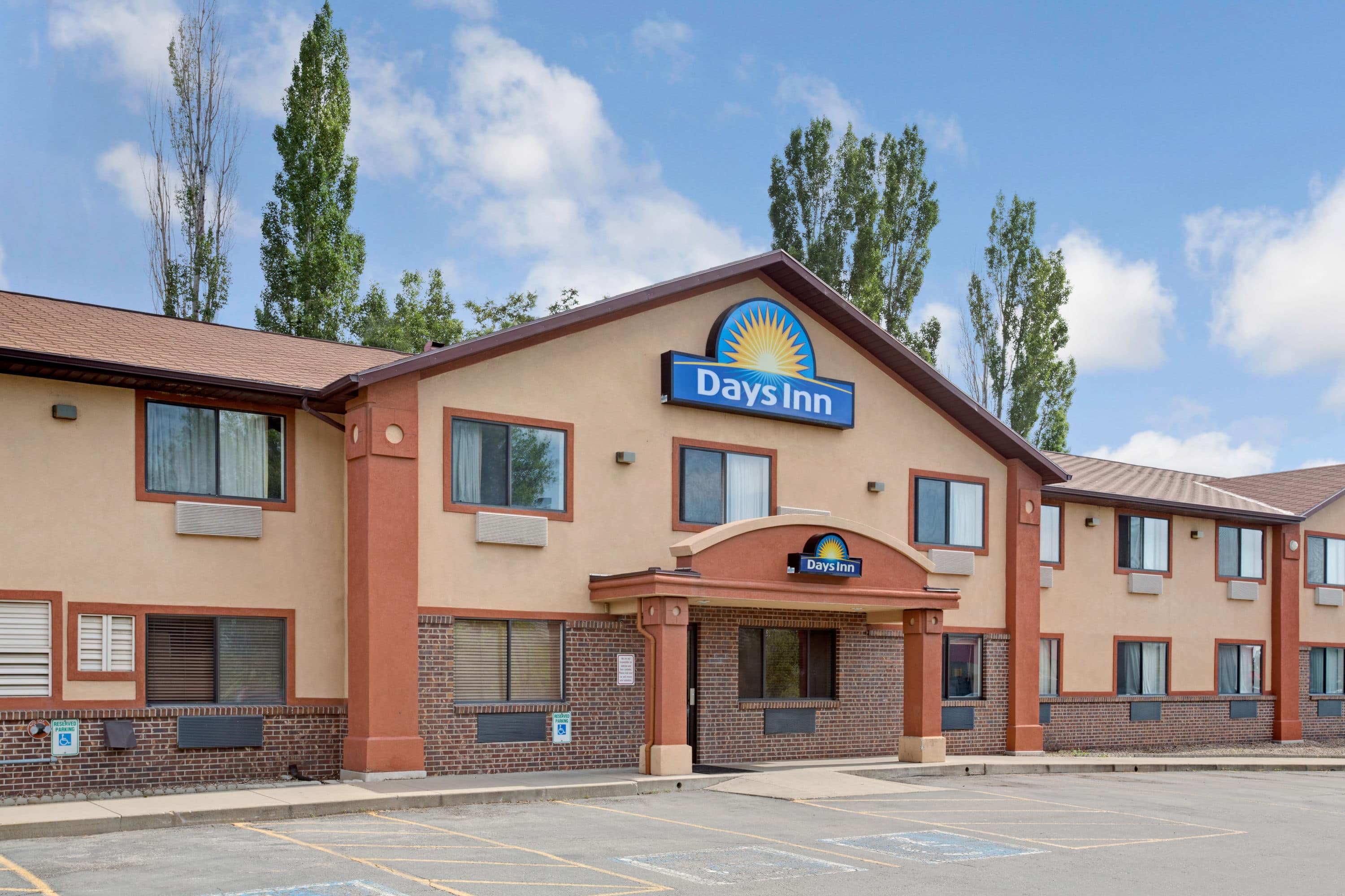 Days Inn by Wyndham Clearfield Clearfield, UT Hotels