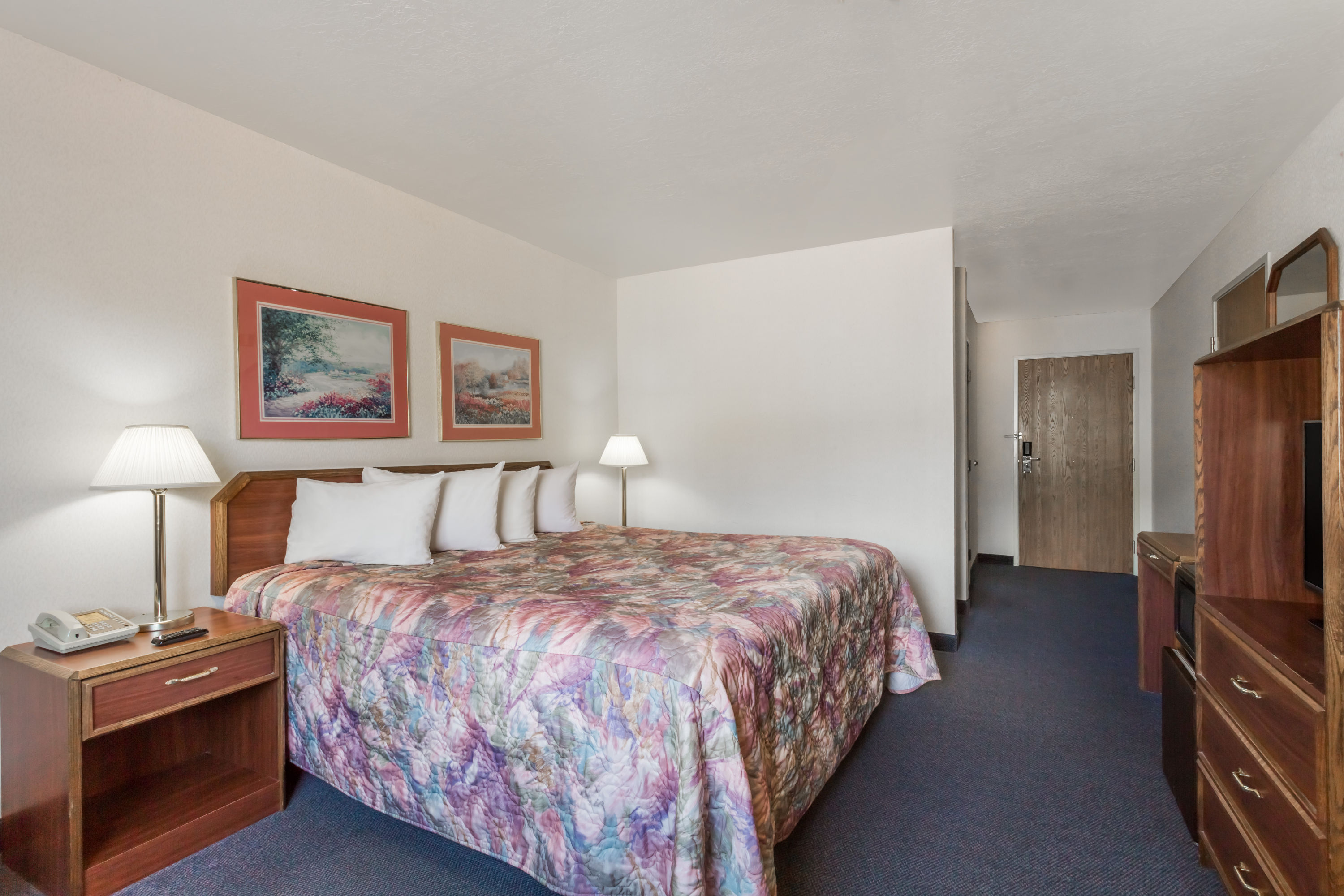 Days Inn by Wyndham Torrey Capital Reef | Torrey, UT Hotels