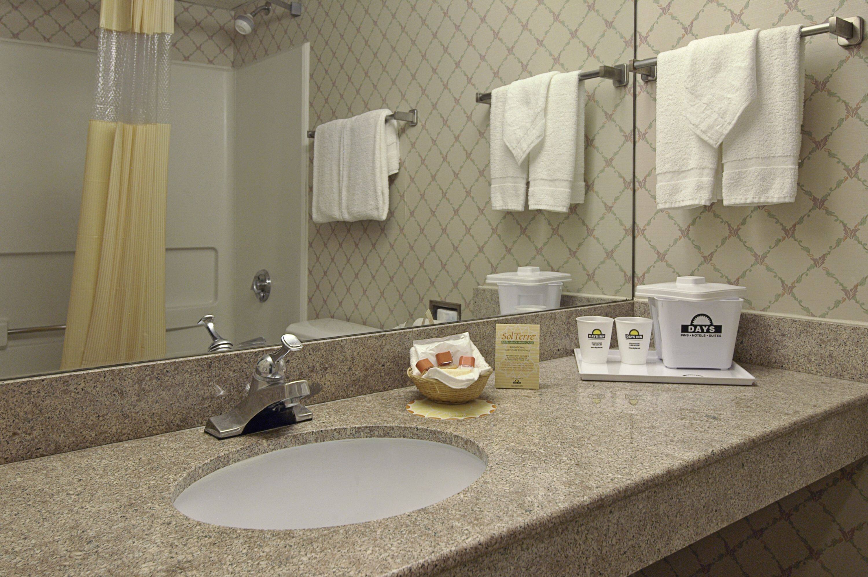 Promo [85% Off] Hampton Inn And Suites Newport News Oyster Point United