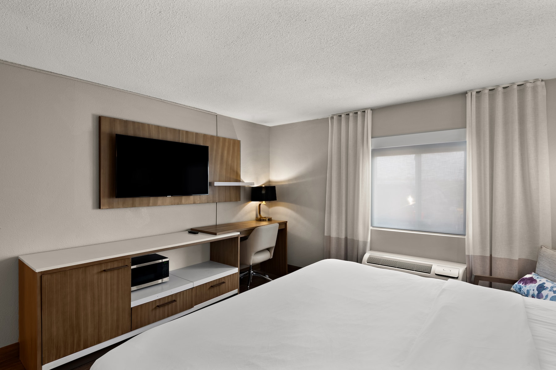 Guest room at the Wyndham Garden Ankeny in Ankeny, Iowa