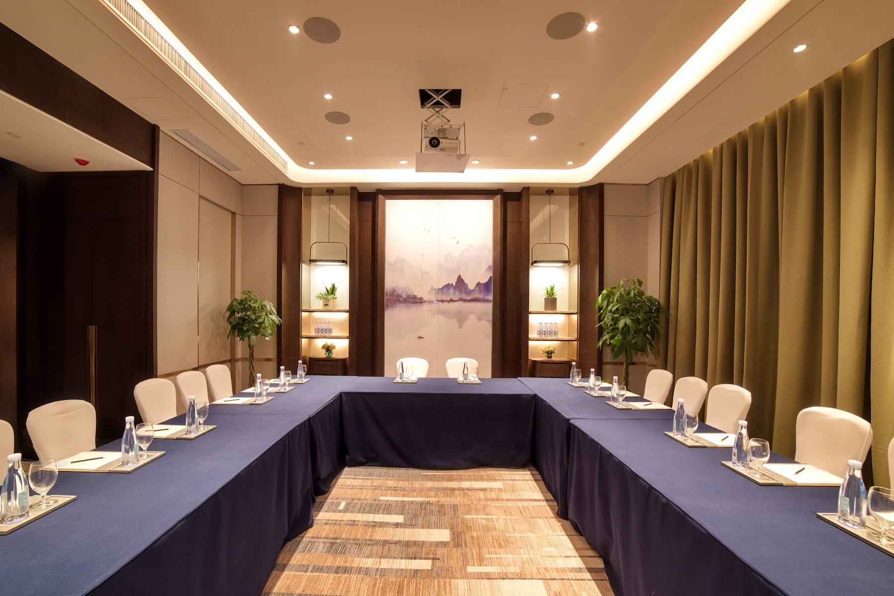 Meeting room at Wyndham Grand Plaza Royale Powerlong Fuyang in Fuyang, Other than US/Canada