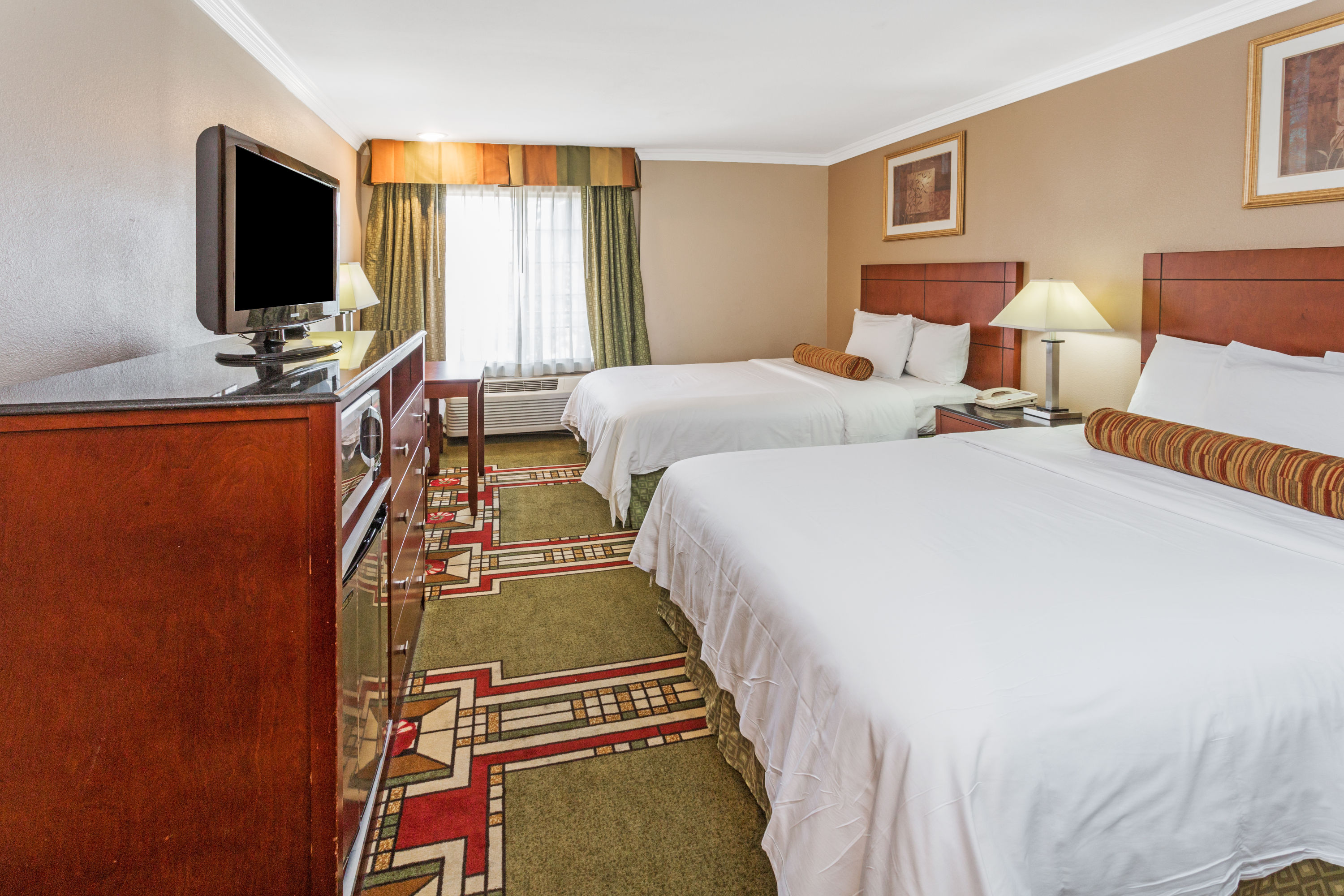 Howard Johnson by Wyndham Pasadena, Pasadena – Updated 2023 Prices