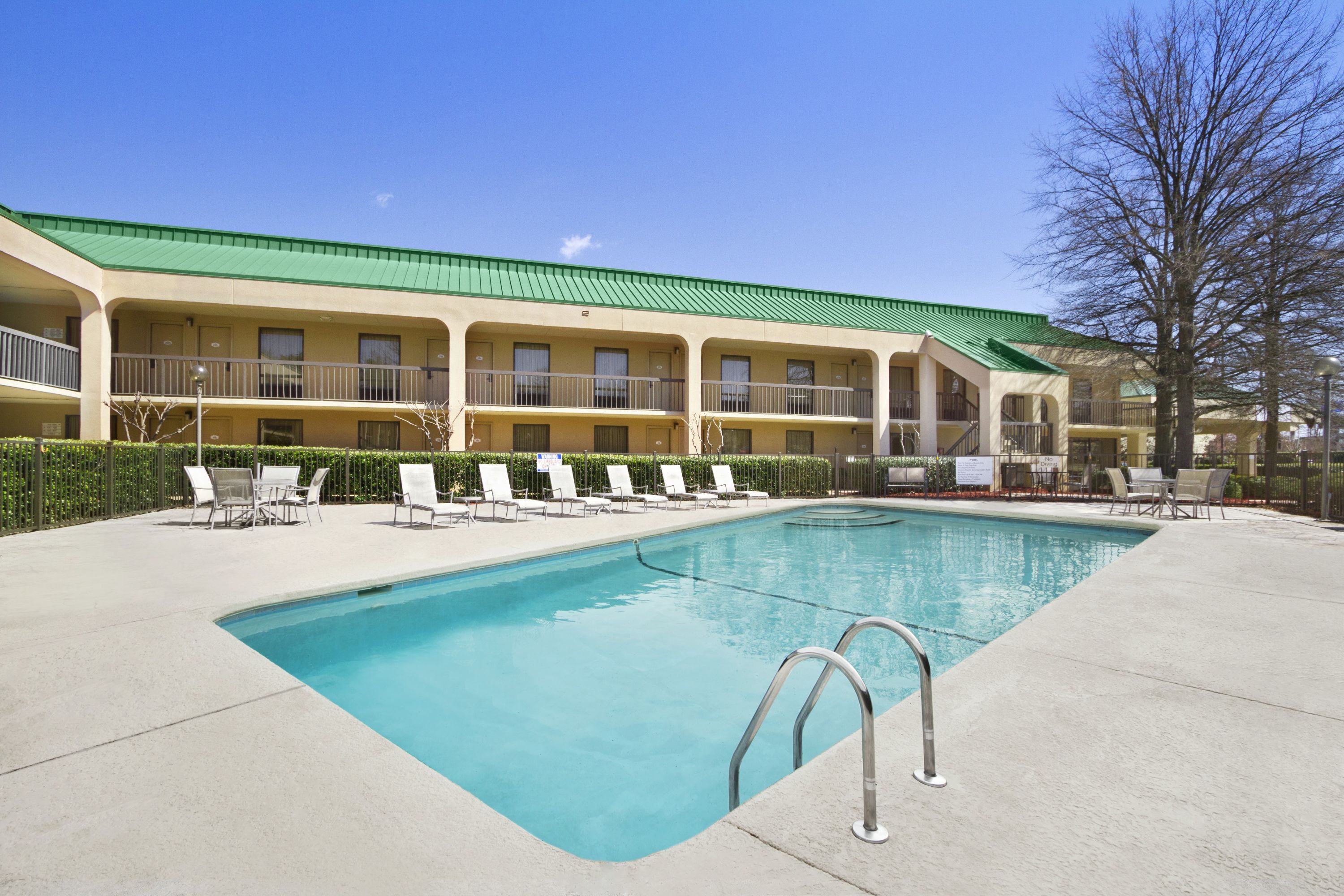 Howard Johnson by Wyndham Greensboro Near the Coliseum | Greensboro, NC