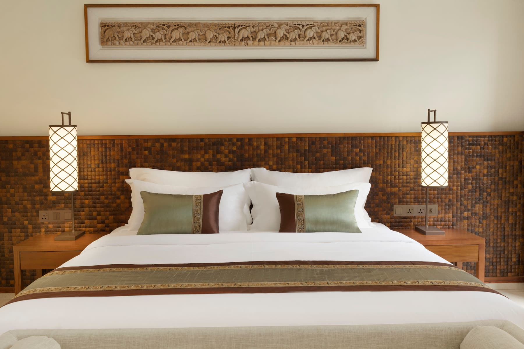 Guest room at the Wyndham Maoming in Maoming, Other than US/Canada