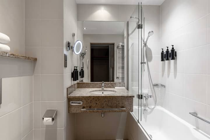 Guest room bath at the Wyndham Wroclaw Old Town in Wroclaw, Other than US/Canada