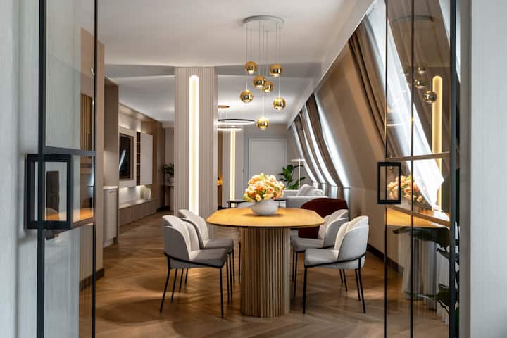 Guest room at the Wyndham Wroclaw Old Town in Wroclaw, Other than US/Canada