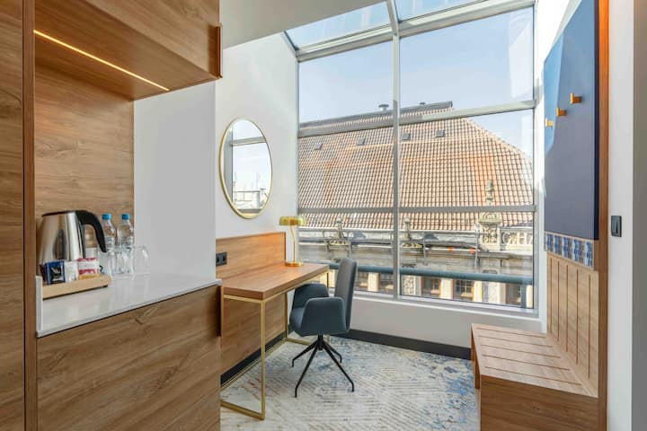 Guest room at the Wyndham Wroclaw Old Town in Wroclaw, Other than US/Canada