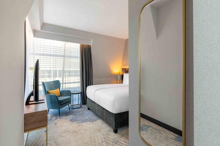 Guest room at the Wyndham Wroclaw Old Town in Wroclaw, Other than US/Canada