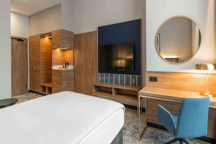 Guest room at the Wyndham Wroclaw Old Town in Wroclaw, Other than US/Canada