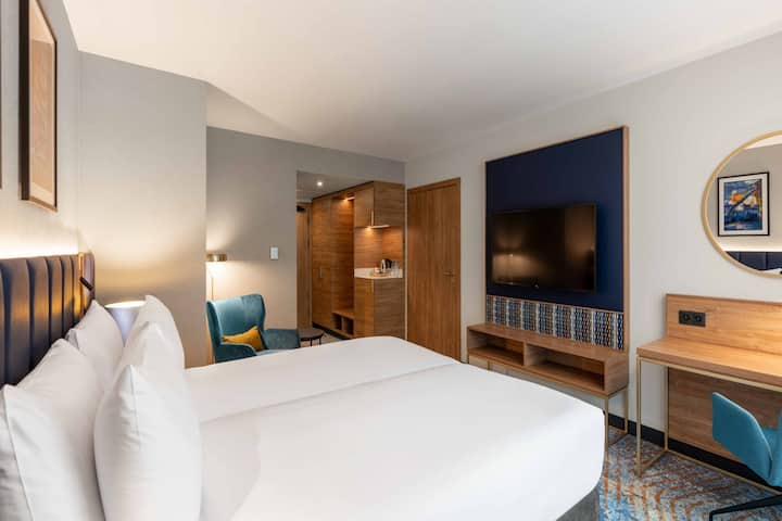Guest room at the Wyndham Wroclaw Old Town in Wroclaw, Other than US/Canada