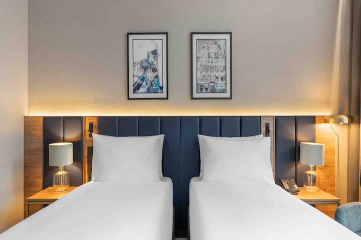 Guest room at the Wyndham Wroclaw Old Town in Wroclaw, Other than US/Canada