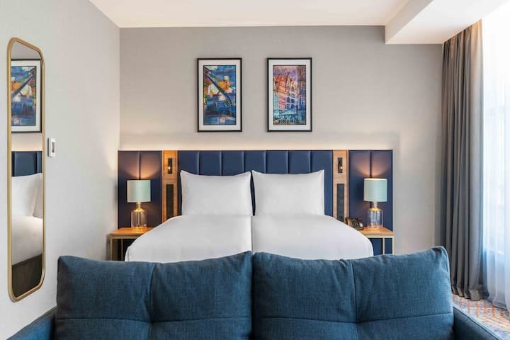 Guest room at the Wyndham Wroclaw Old Town in Wroclaw, Other than US/Canada