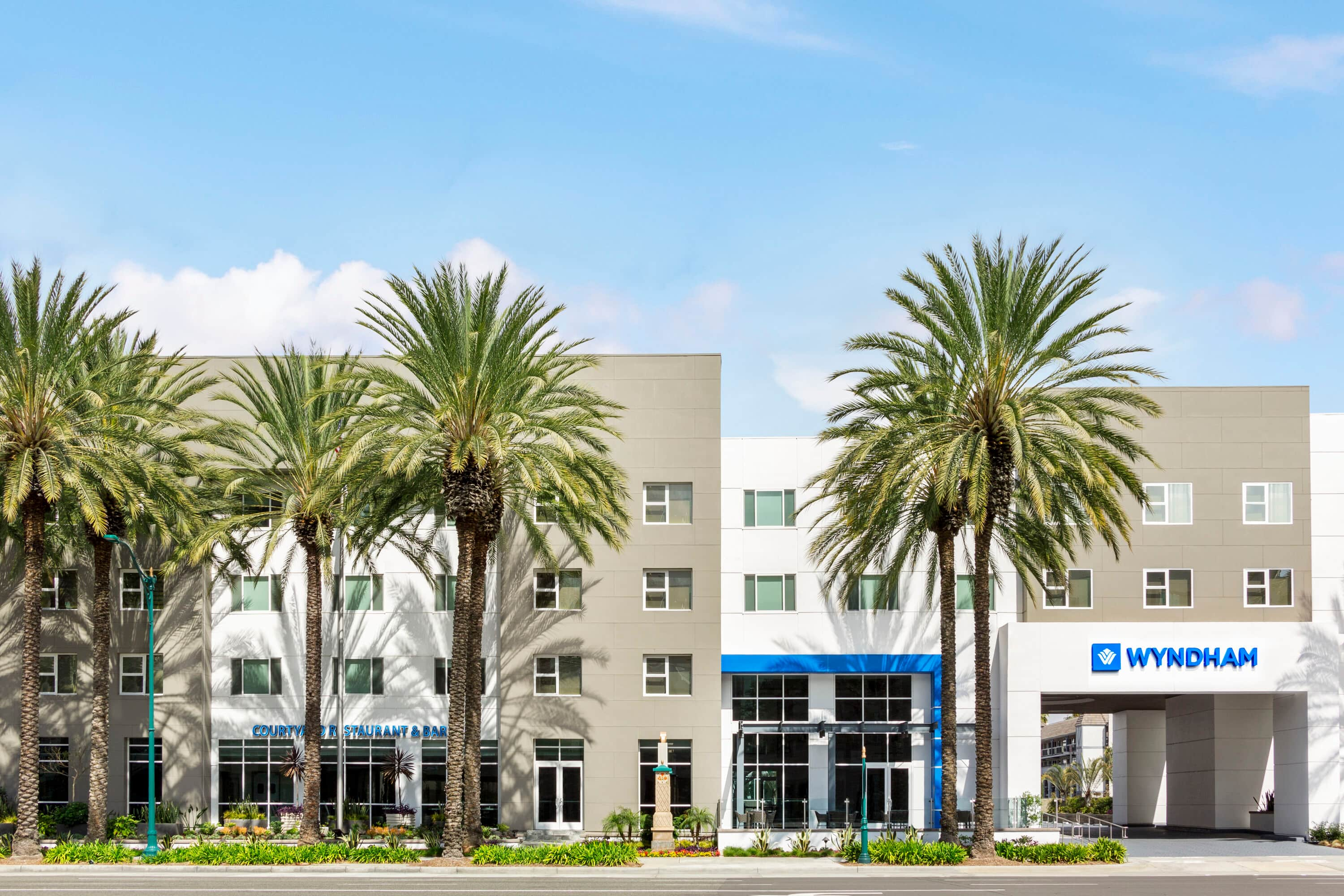 Wyndham Anaheim Anaheim, CA Hotels