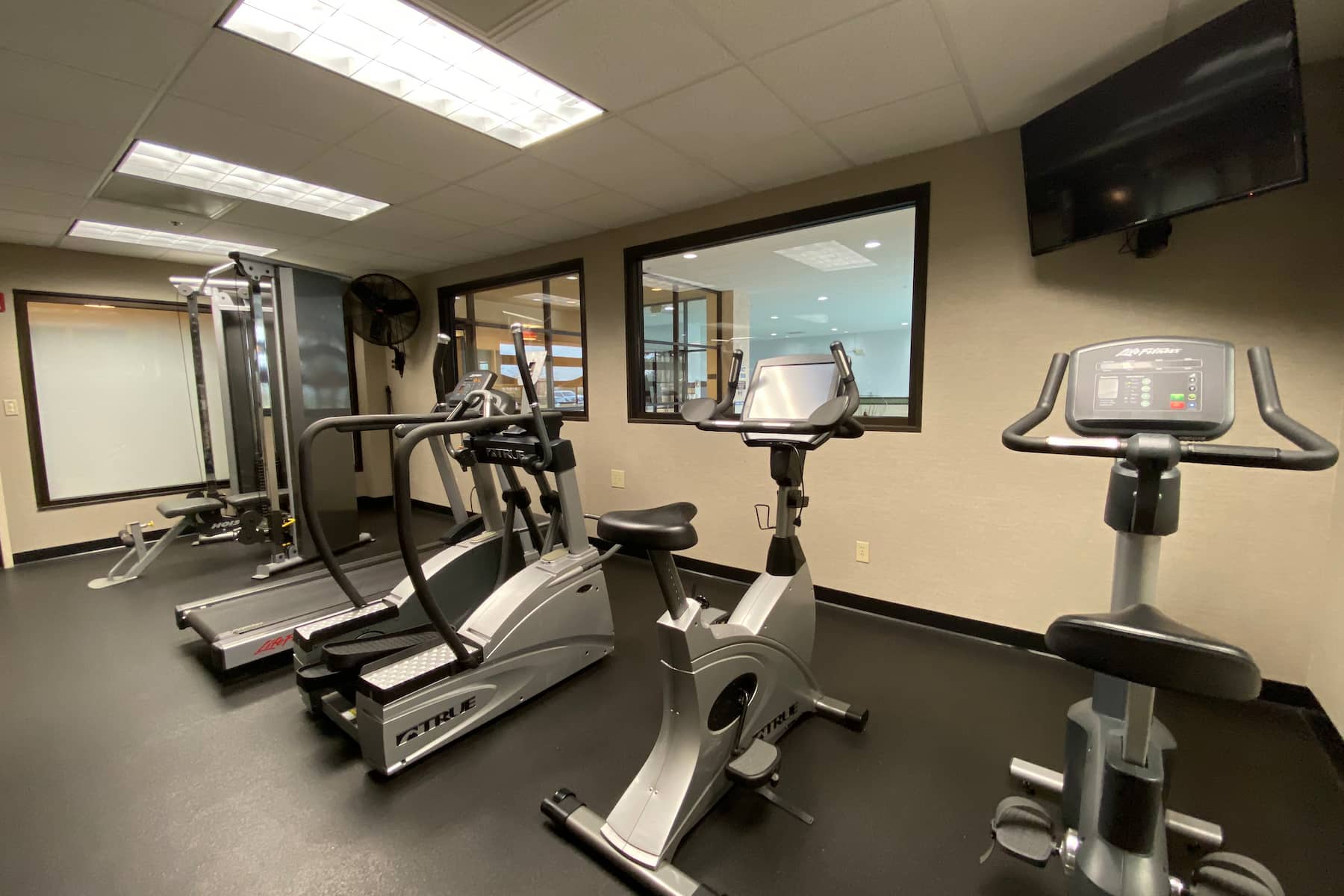 Fitness room at Wyndham Minneapolis South/Burnsville in Burnsville, Minnesota