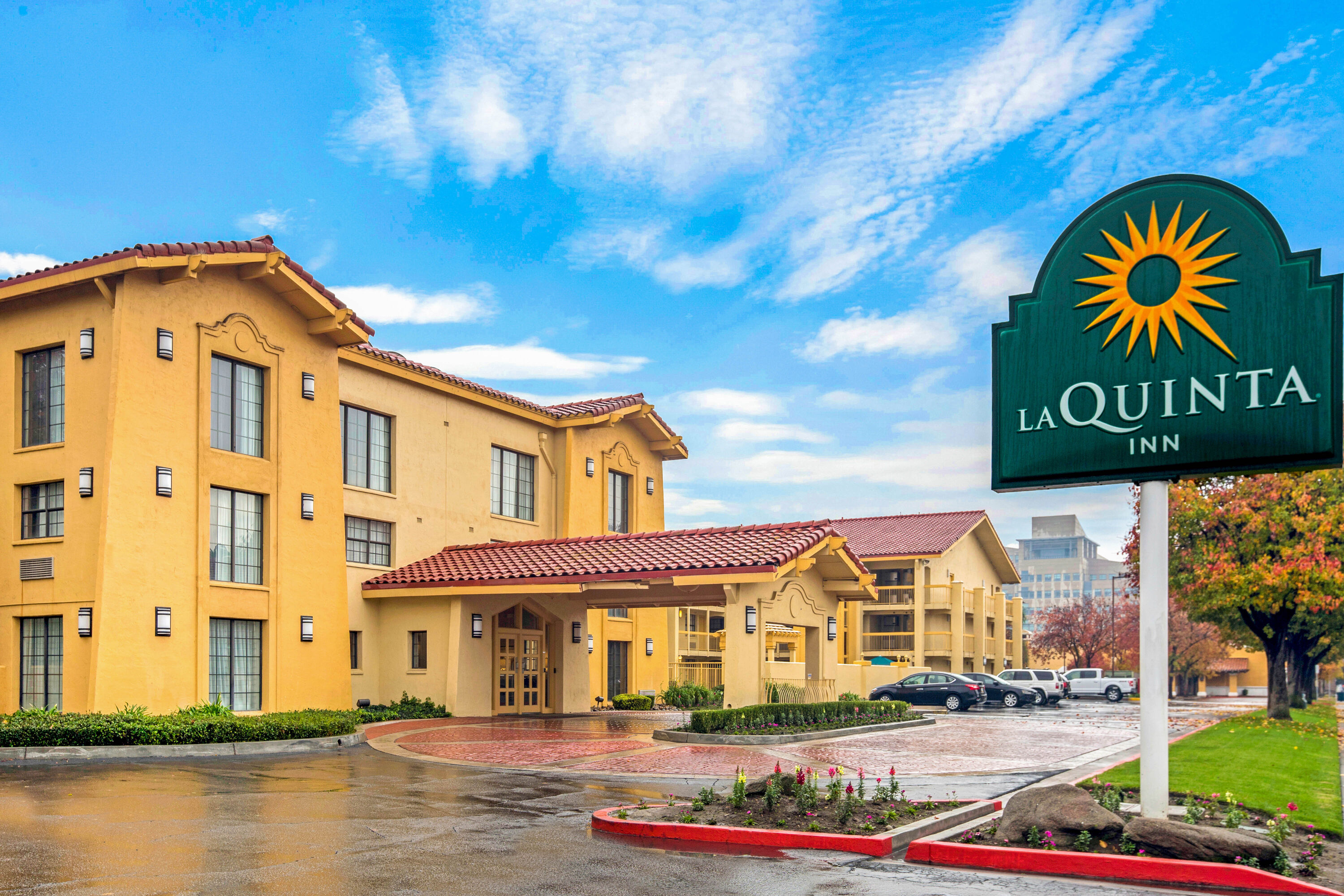 La Quinta Inn by Wyndham Fresno Yosemite Fresno, CA Hotels