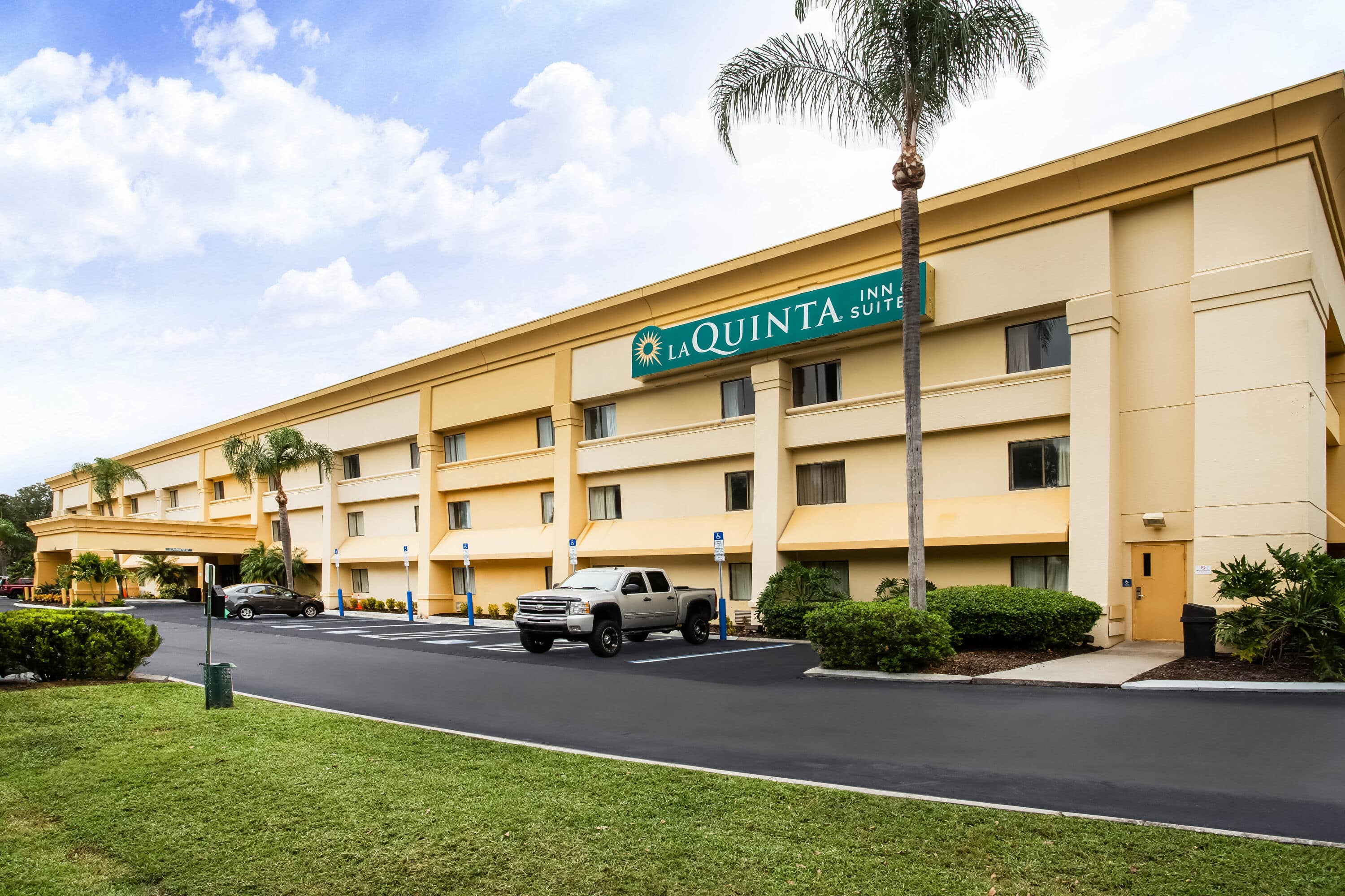 La Quinta Inn & Suites by Wyndham Tampa Fairgrounds Casino Tampa