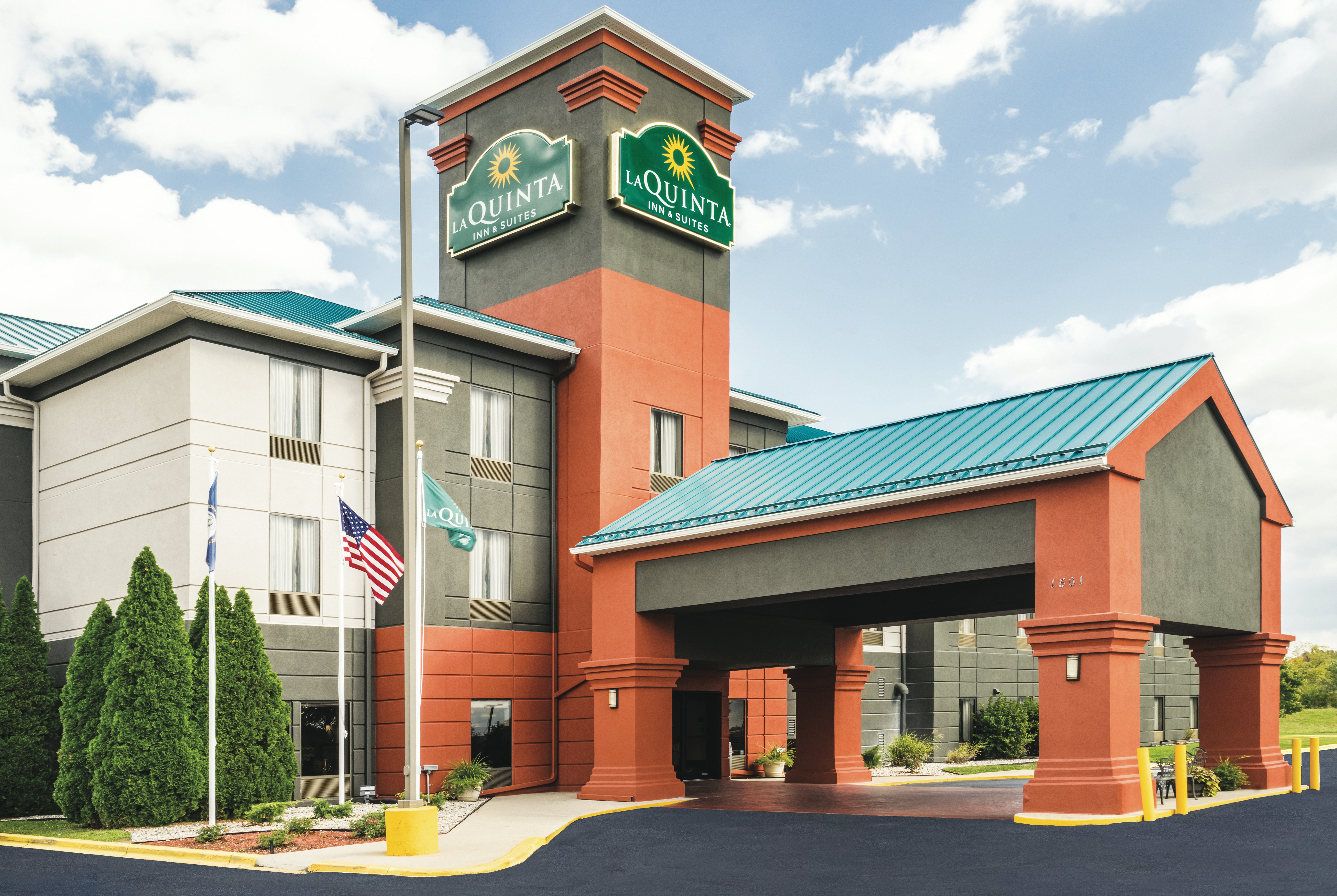 La Quinta Inn Suites By Wyndham Louisville Louisville Ky Hotels