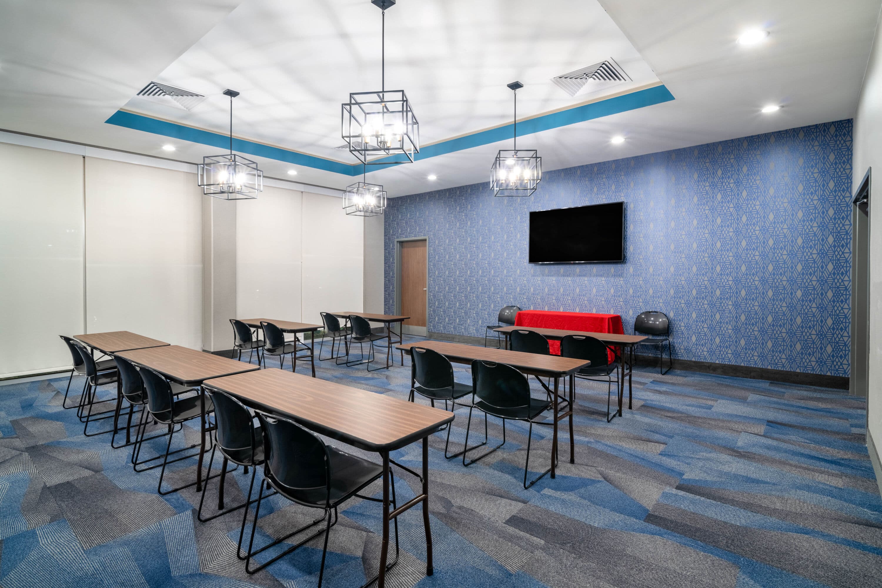 La Quinta Inn Suites By Wyndham Louisville NE Old Henry Rd   53765 Meeting Room 1 