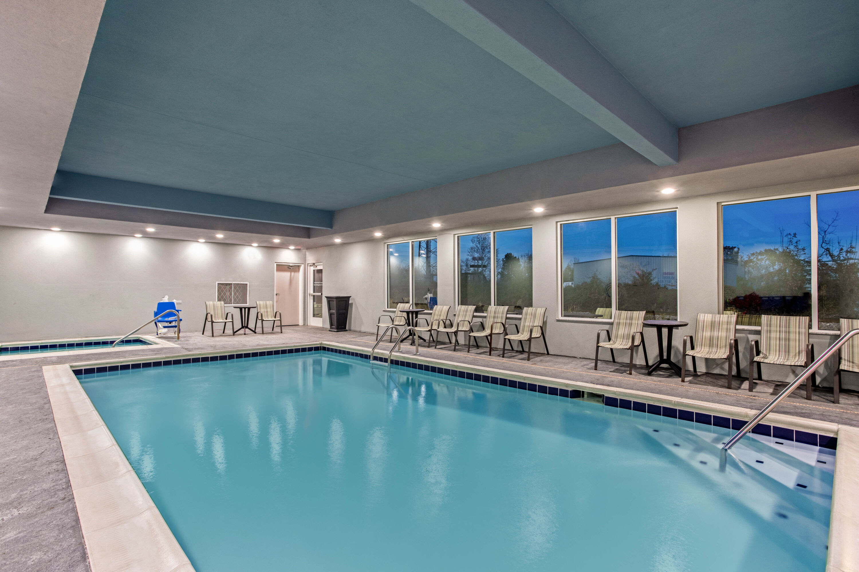 La Quinta Inn & Suites by Wyndham Paducah | Paducah, KY Hotels