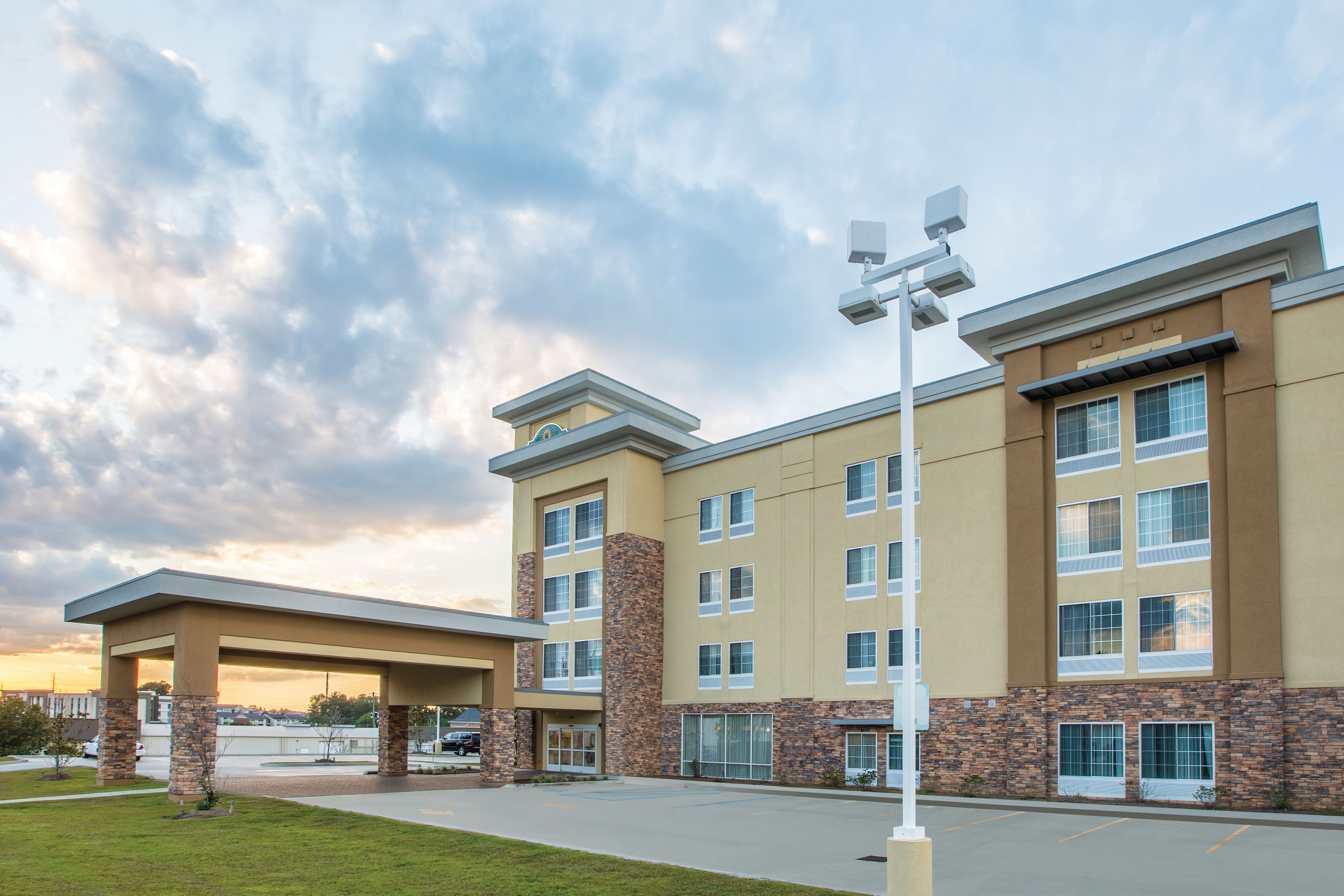 La Quinta Inn & Suites by Wyndham Hattiesburg - I-59 | Hattiesburg, MS  Hotels